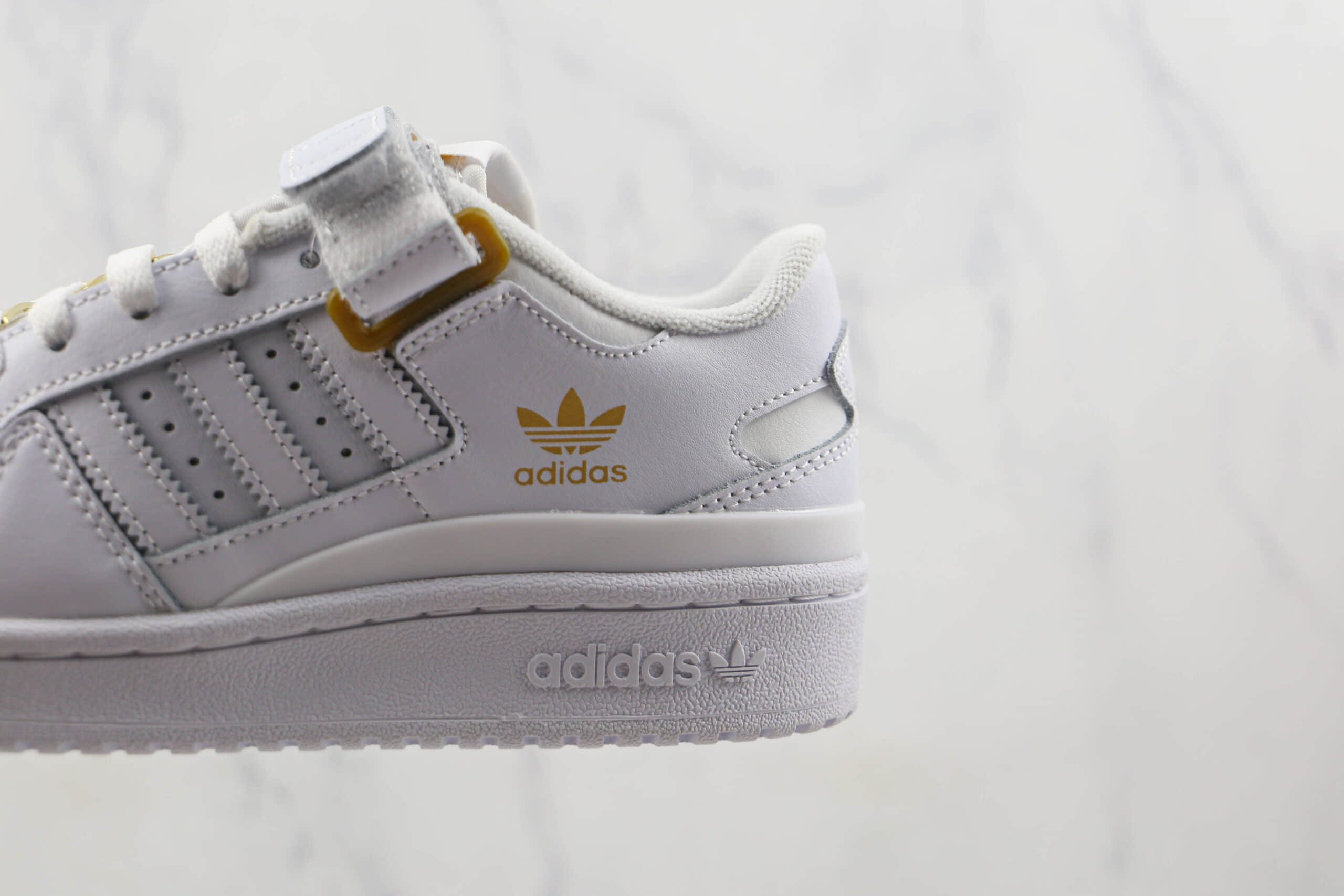 阿迪达斯Adidas originals Forum 84 low纯原版本复古Forum84白金色板鞋原档案数据开发 货号：GZ6379
