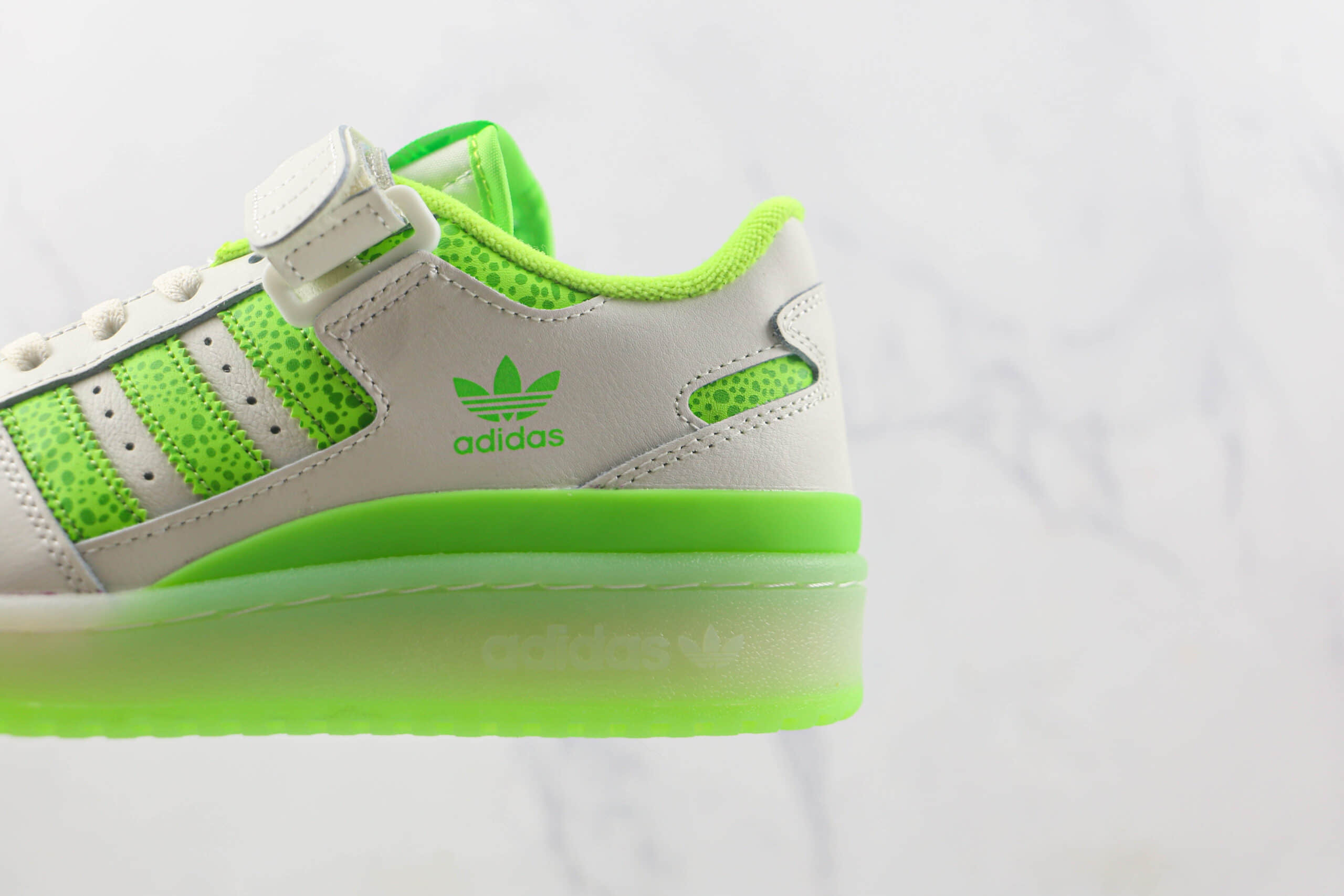 阿迪达斯Adidas originals Forum 84 low莆田纯原复刻版本Forum84魔术贴白绿色复古板鞋原楦头纸板打造 货号：FY8018