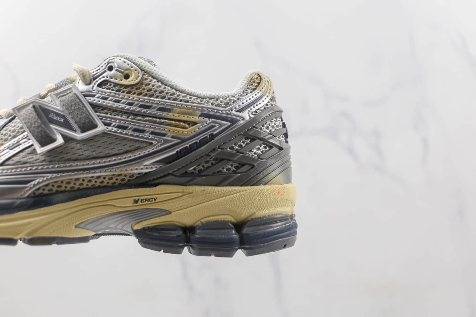 新百伦New Balance 1906天花板NB1906纯原复刻复古慢跑鞋原档案数据开发 货号：M1906RTI