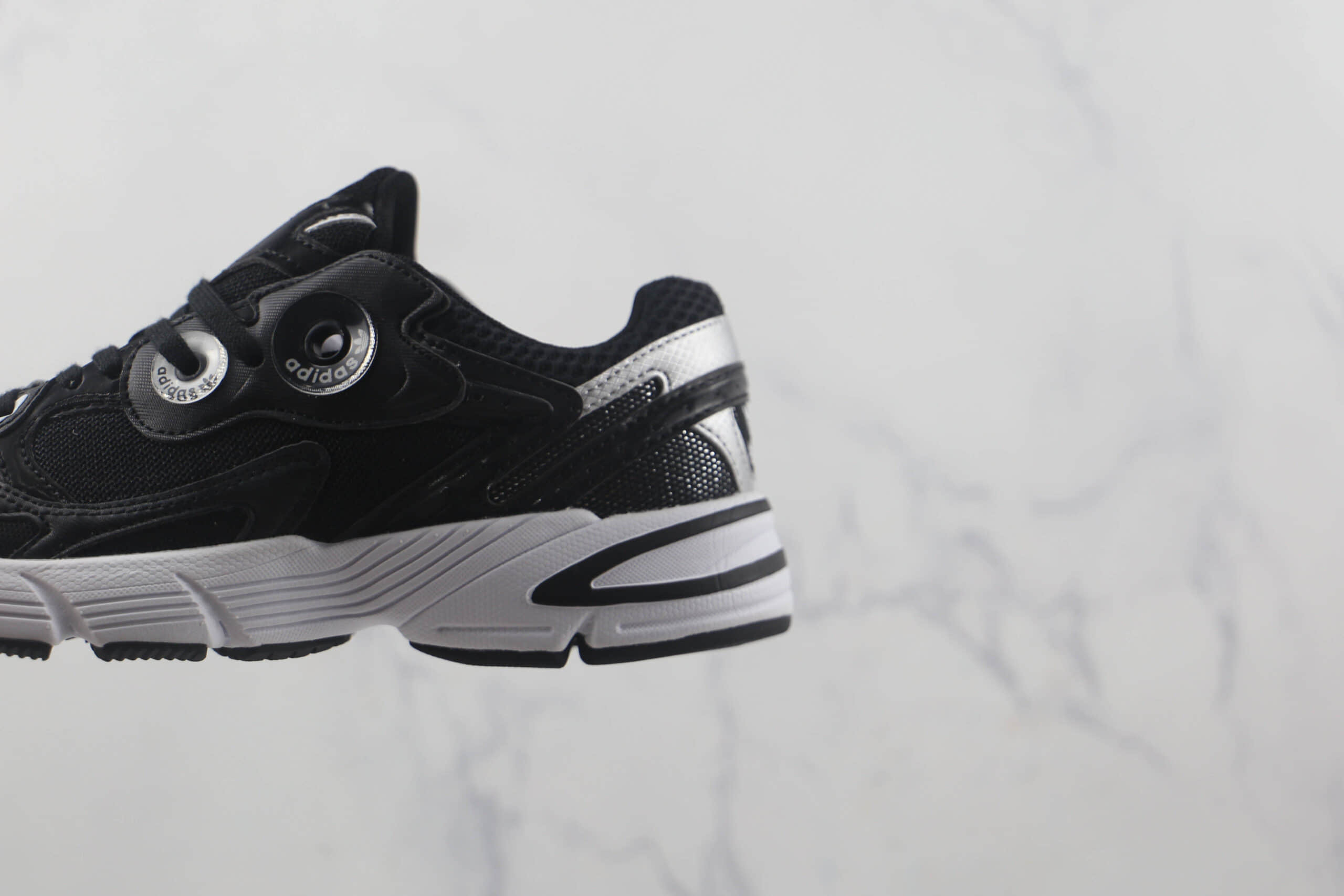 阿迪达斯adidas original Astir莆田纯原复刻三叶草Astir系列黑白色慢跑鞋原楦头纸板打造 货号:GY5260