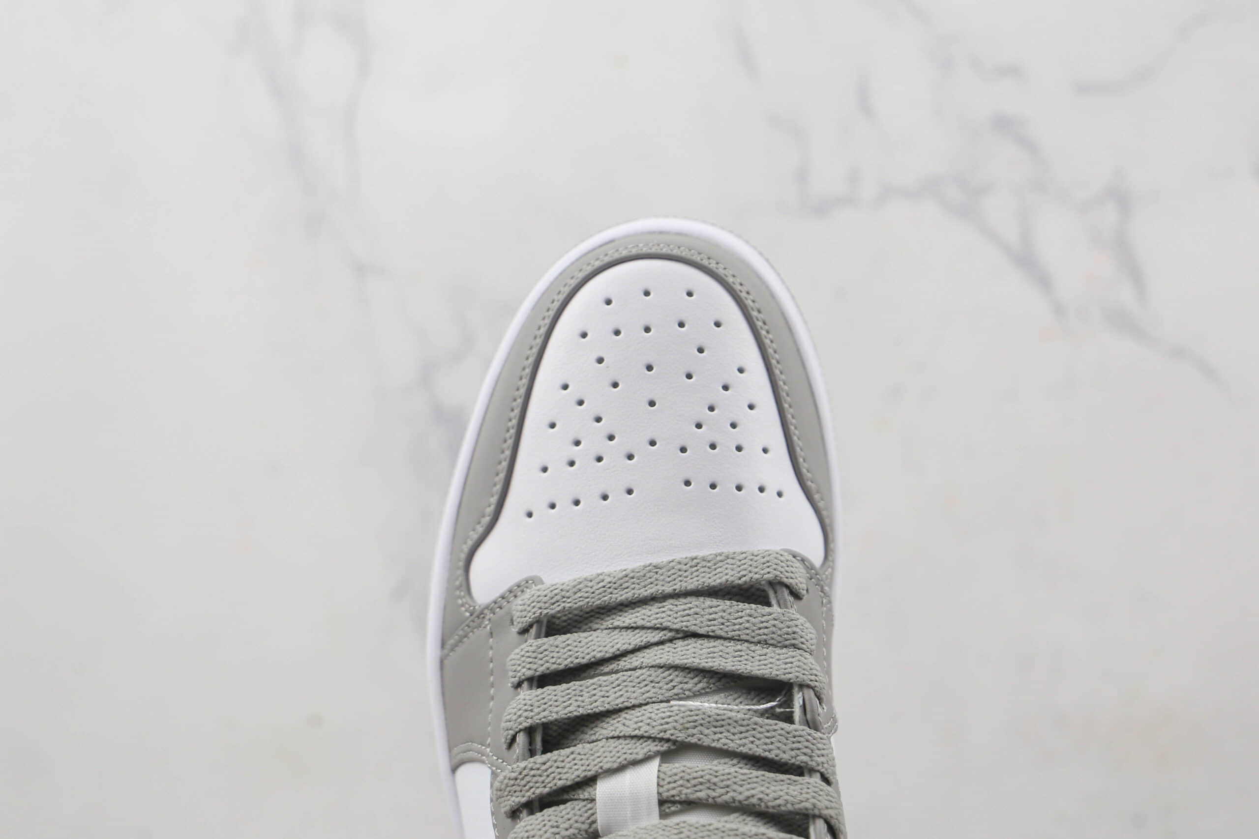 乔丹Air Jordan 1 Low莆田纯原复刻天花板版本低帮AJ1灰蓝色板鞋原楦头纸板打造 货号：DC0774-042