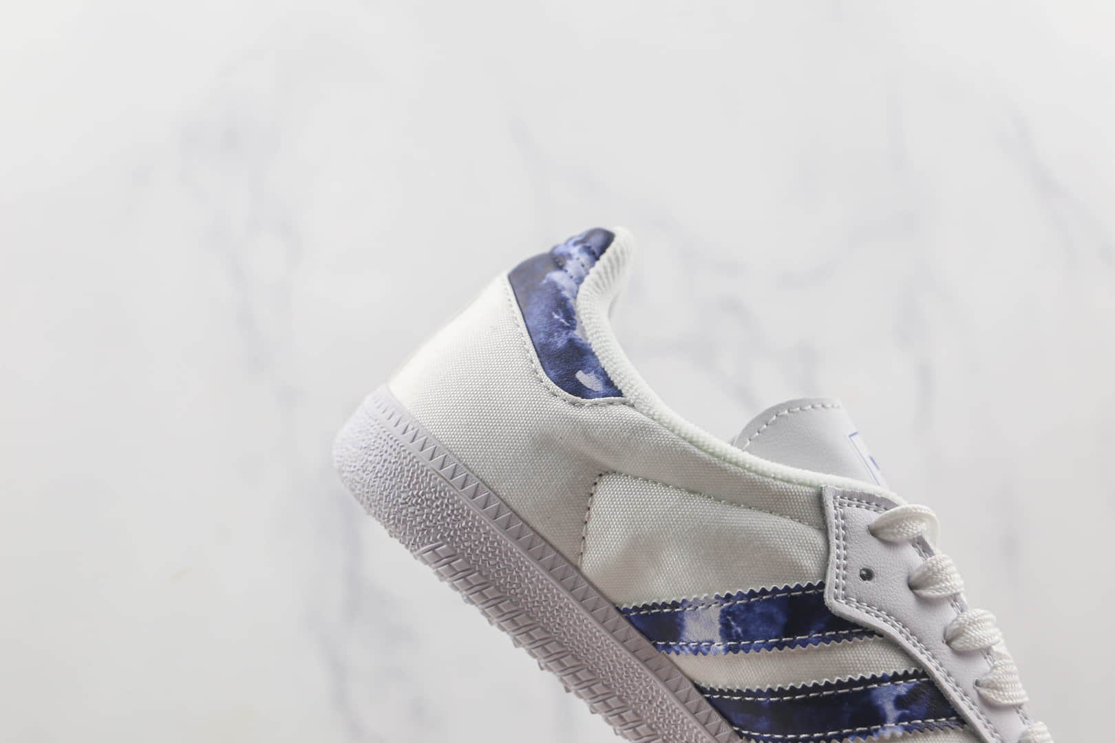 阿迪达斯Adidas Samba Vegan莆田纯原复刻版本桑巴系列麂皮帆布拼接白色板鞋原鞋开模 货号：GZ7039