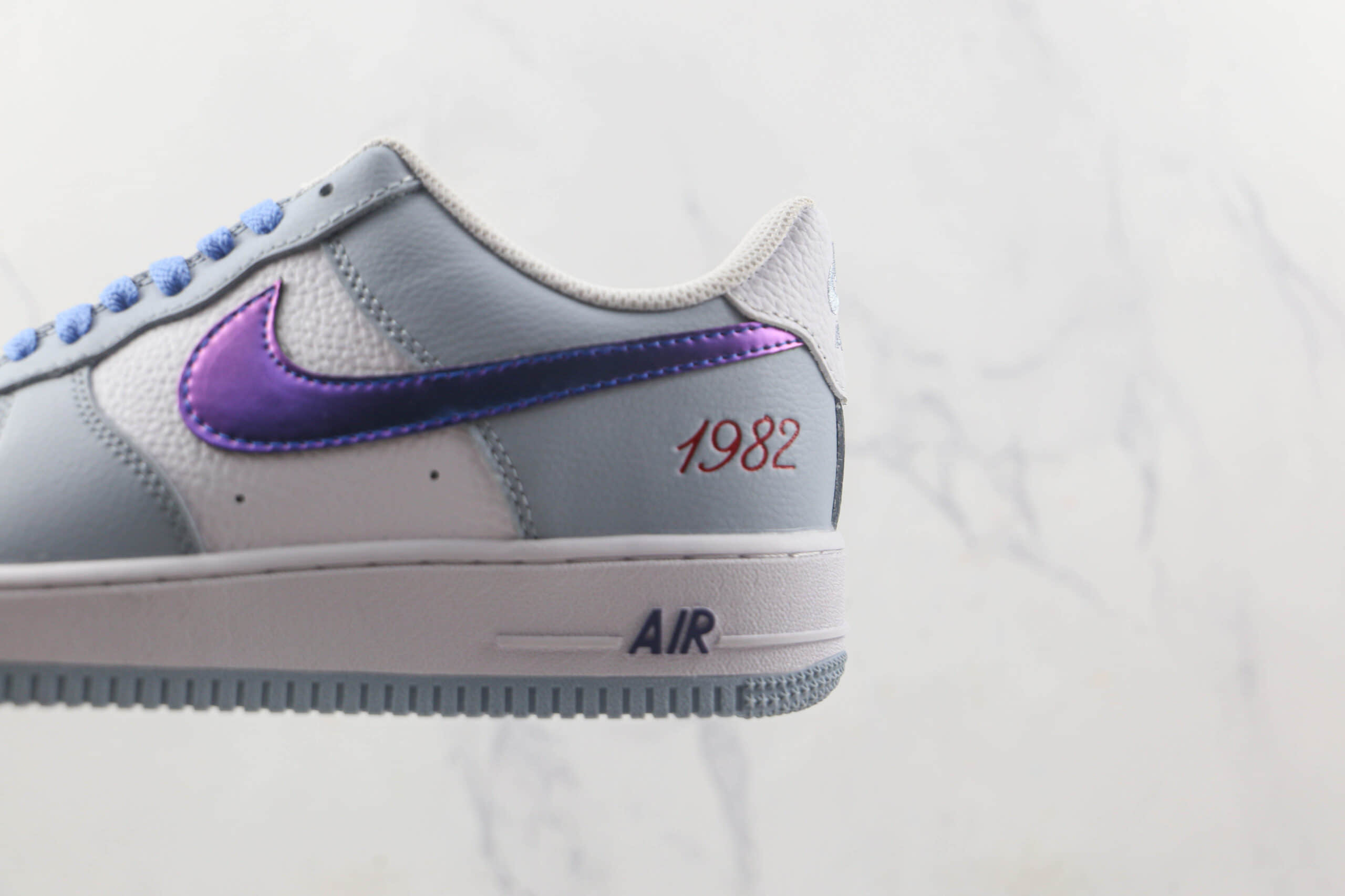 耐克Nike Air Force 1’07 Low莆田纯原复刻版本低帮空军一号白蓝反光板鞋原楦头纸板打造 货号：CW1888-609