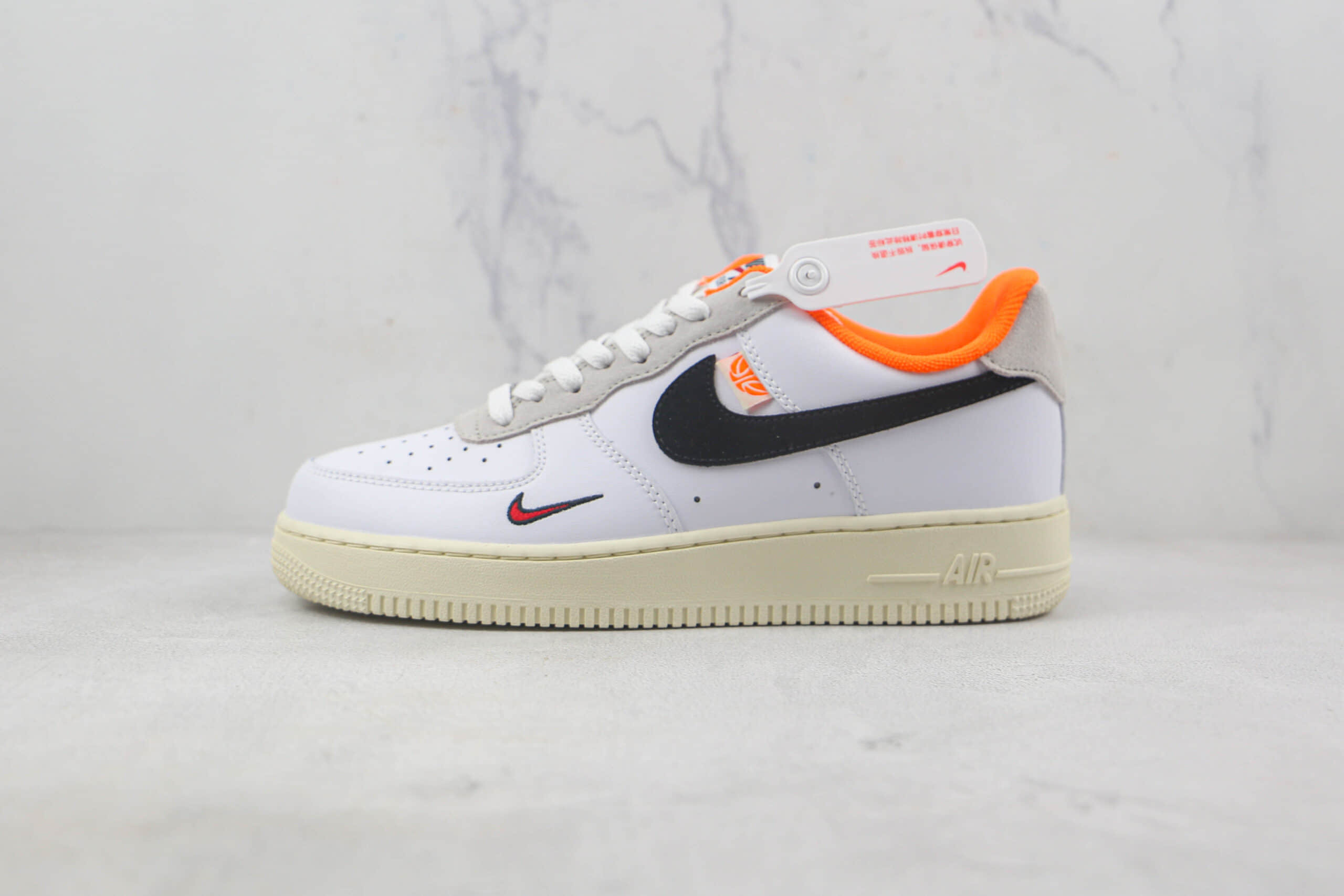耐克Nike Air Force 1’07 Low莆田纯原复刻版本低帮空军一号白橙色黑红双钩板鞋内置气垫 货号：DX3357-100