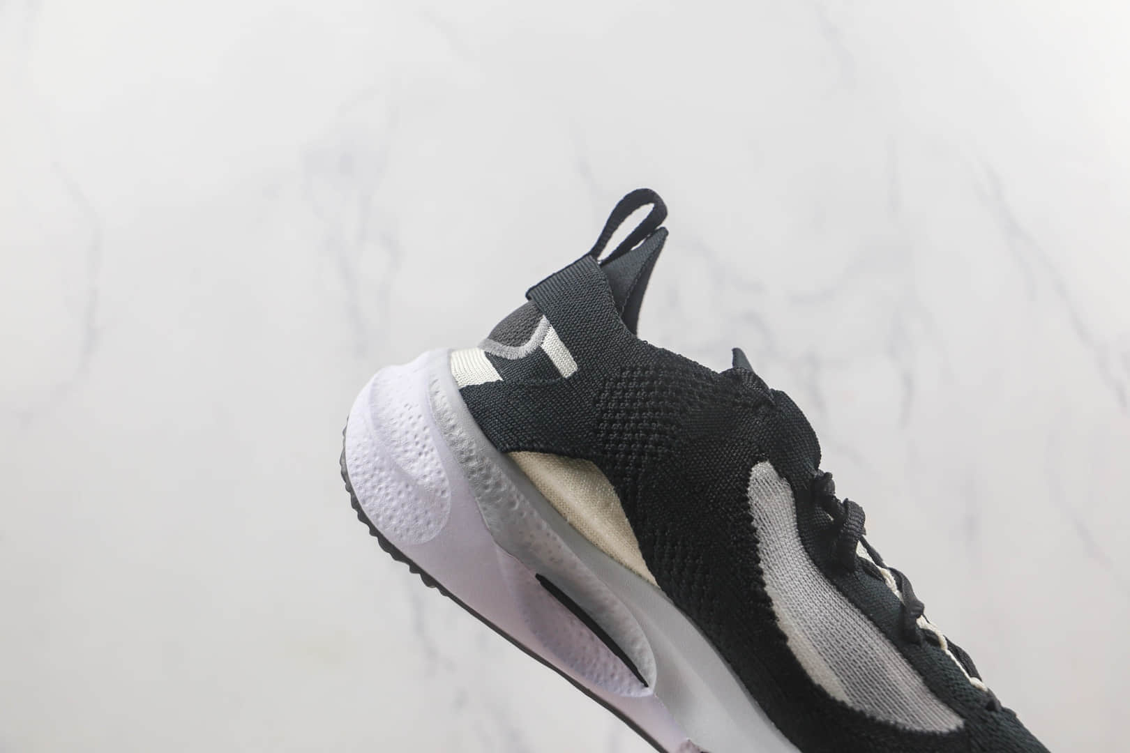 耐克Nike Spark Flyknit莆田天花板纯原复刻版本火花系列黑白灰色增高针织跑鞋原楦原纸版数据开发 货号：DD1901-008