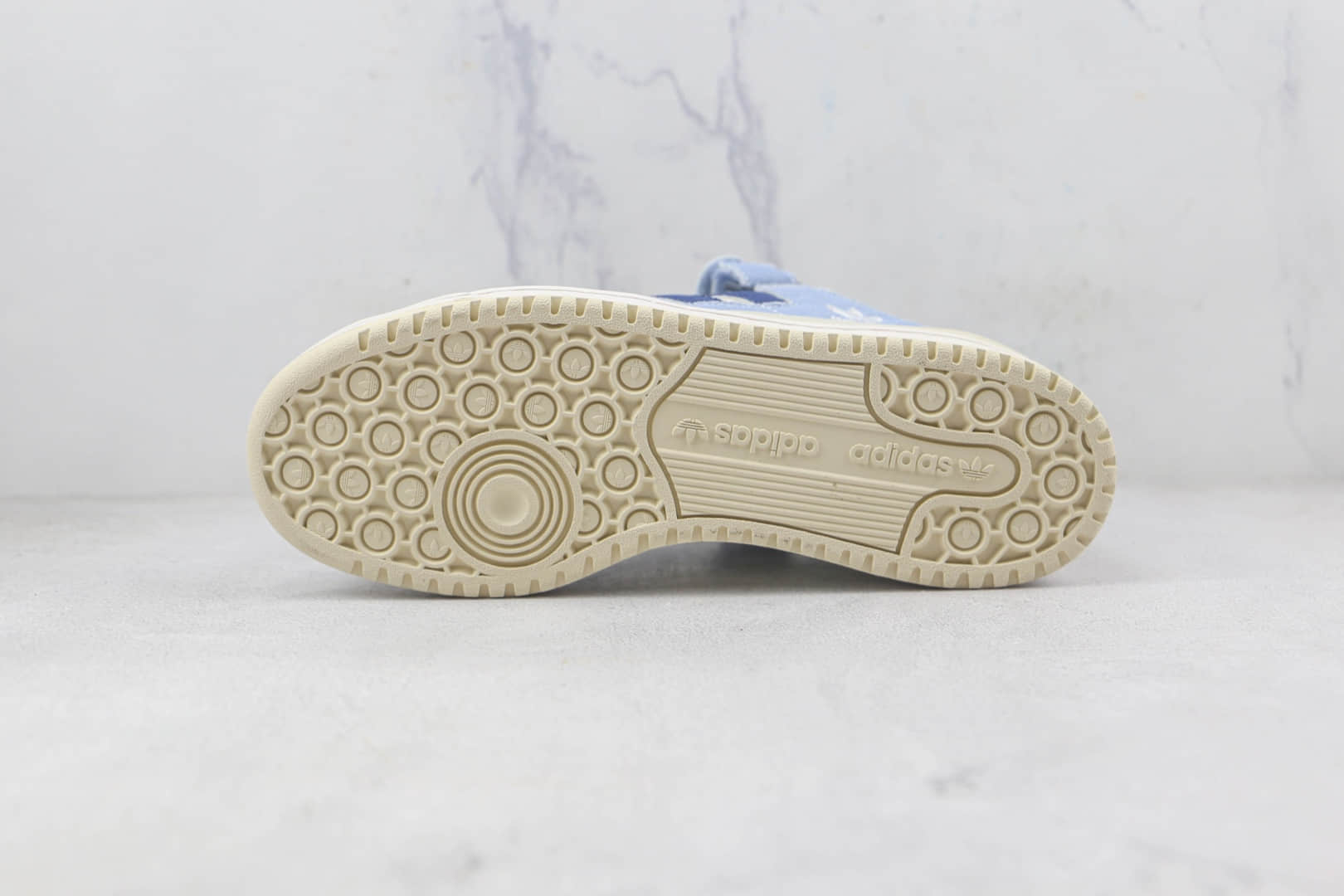 阿迪达斯adidas originals Forum 84 low莆田纯原复刻版本Forum84蓝白拼接复古板鞋原鞋开模一比一打造 货号：HQ6334