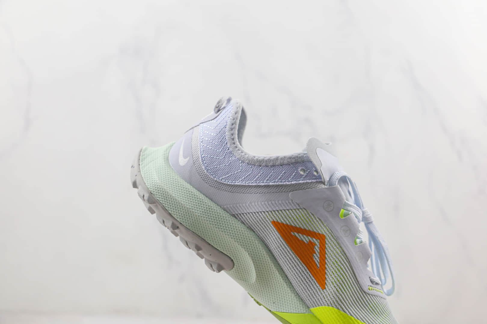 耐克Nike Terra Kiger 8征服荒野系列飞马8代灰绿色慢跑鞋原盒原标原楦头纸板打造 货号:DH0649-002