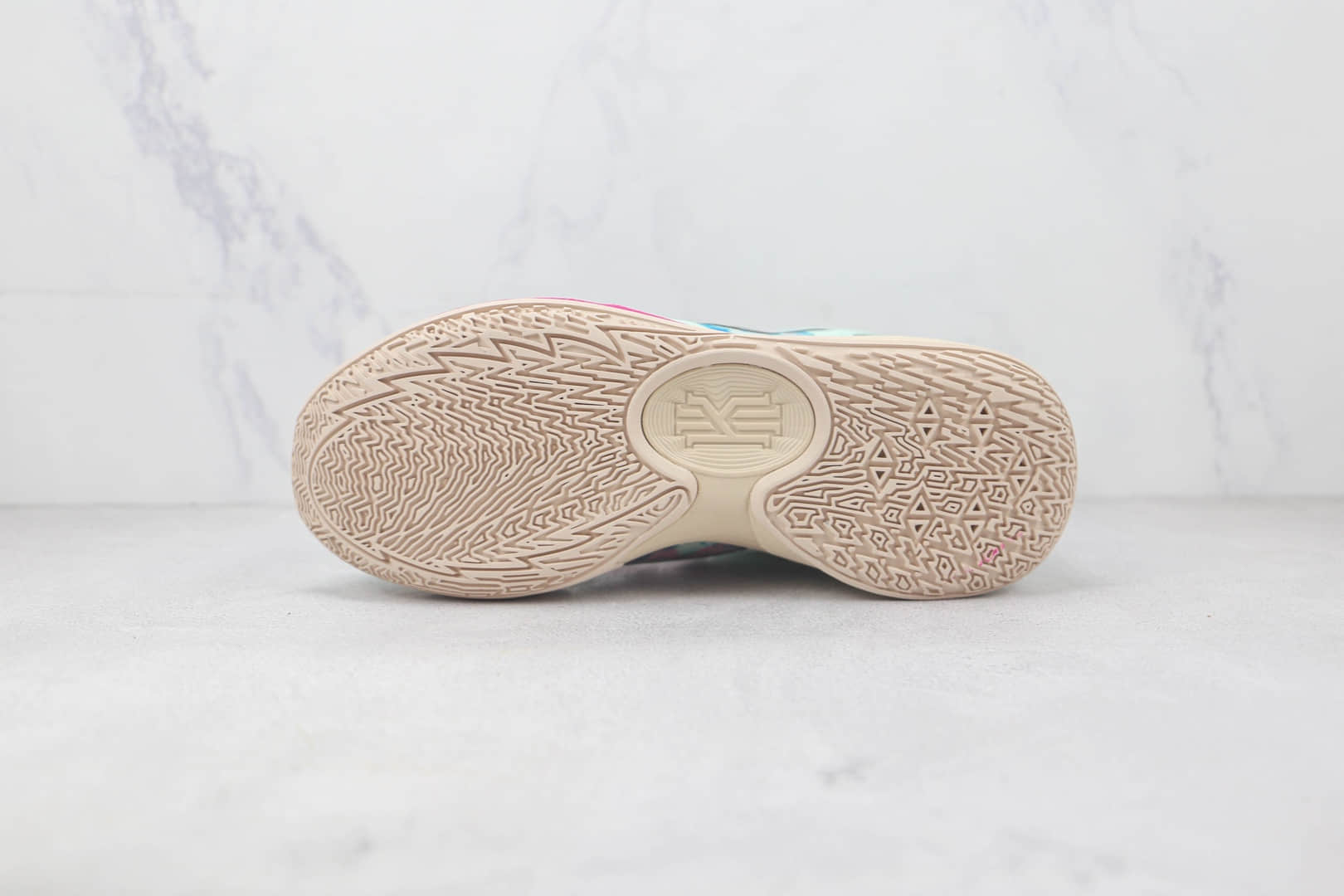 耐克Nike Kyrie Low 5 EP莆田天花板纯原复刻版本欧文5代实战篮球鞋内置气垫支持实战 货号：DV2530-900