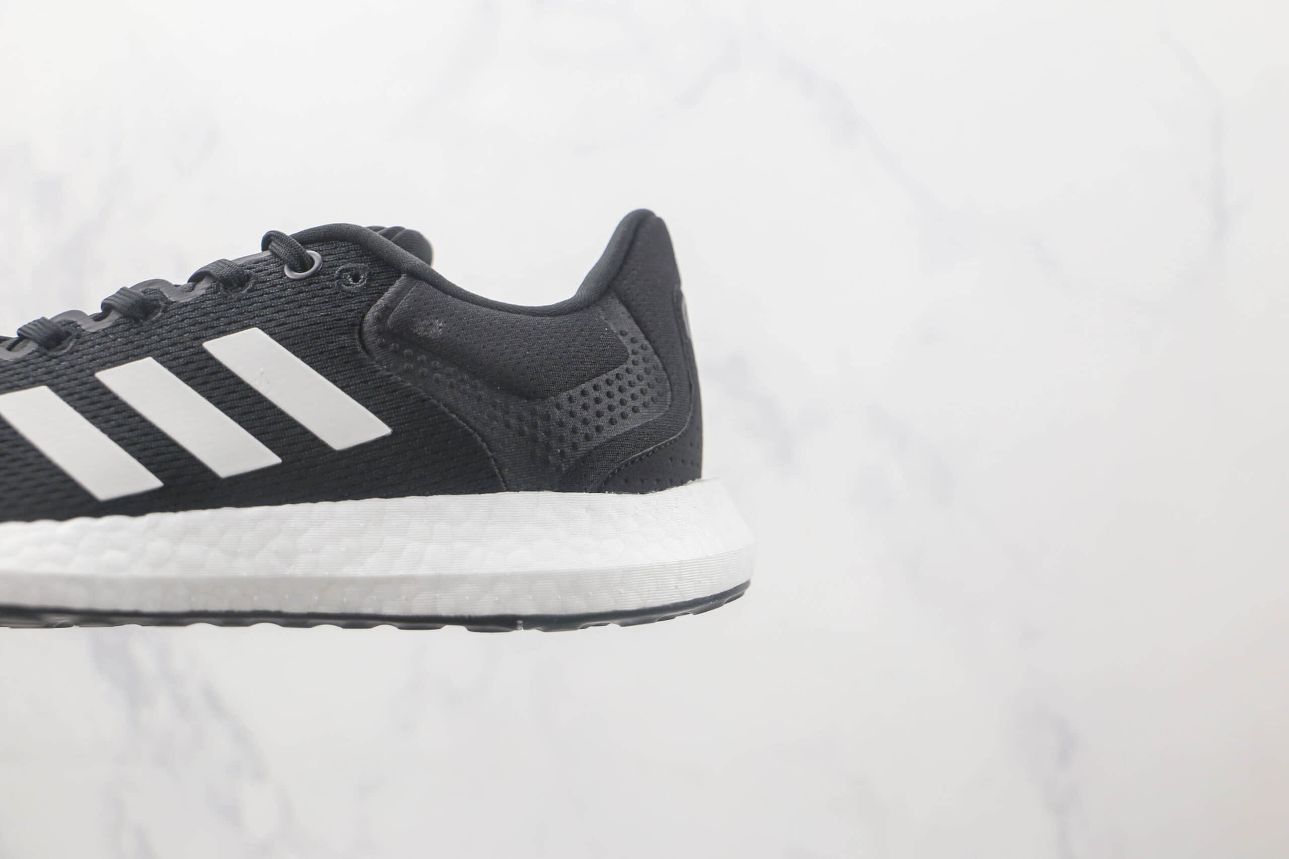 阿迪达斯Adidas Pure BOOST LTD莆田纯原复刻版本爆米花黑白色跑鞋原楦头纸板打造 货号：GW4832