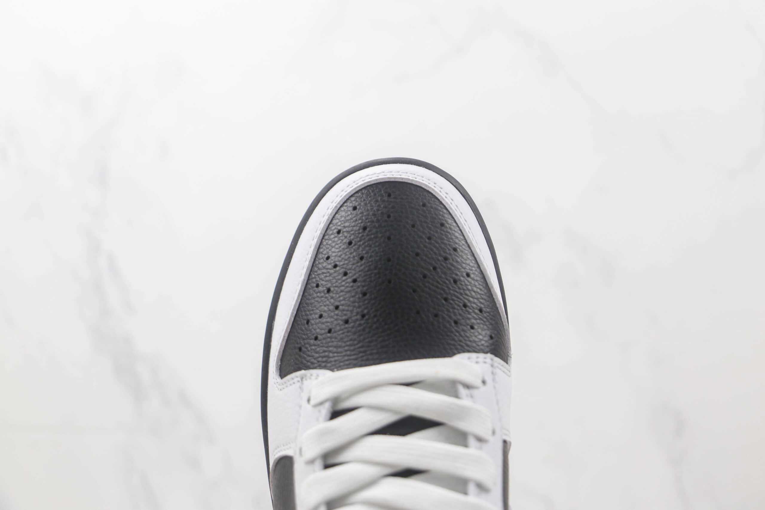 耐克NIKE SB Dunk Low纯原版本低帮SB DUNK新黑白配色板鞋 耐克SB DUNK天花板工厂 货号：FD9064-001