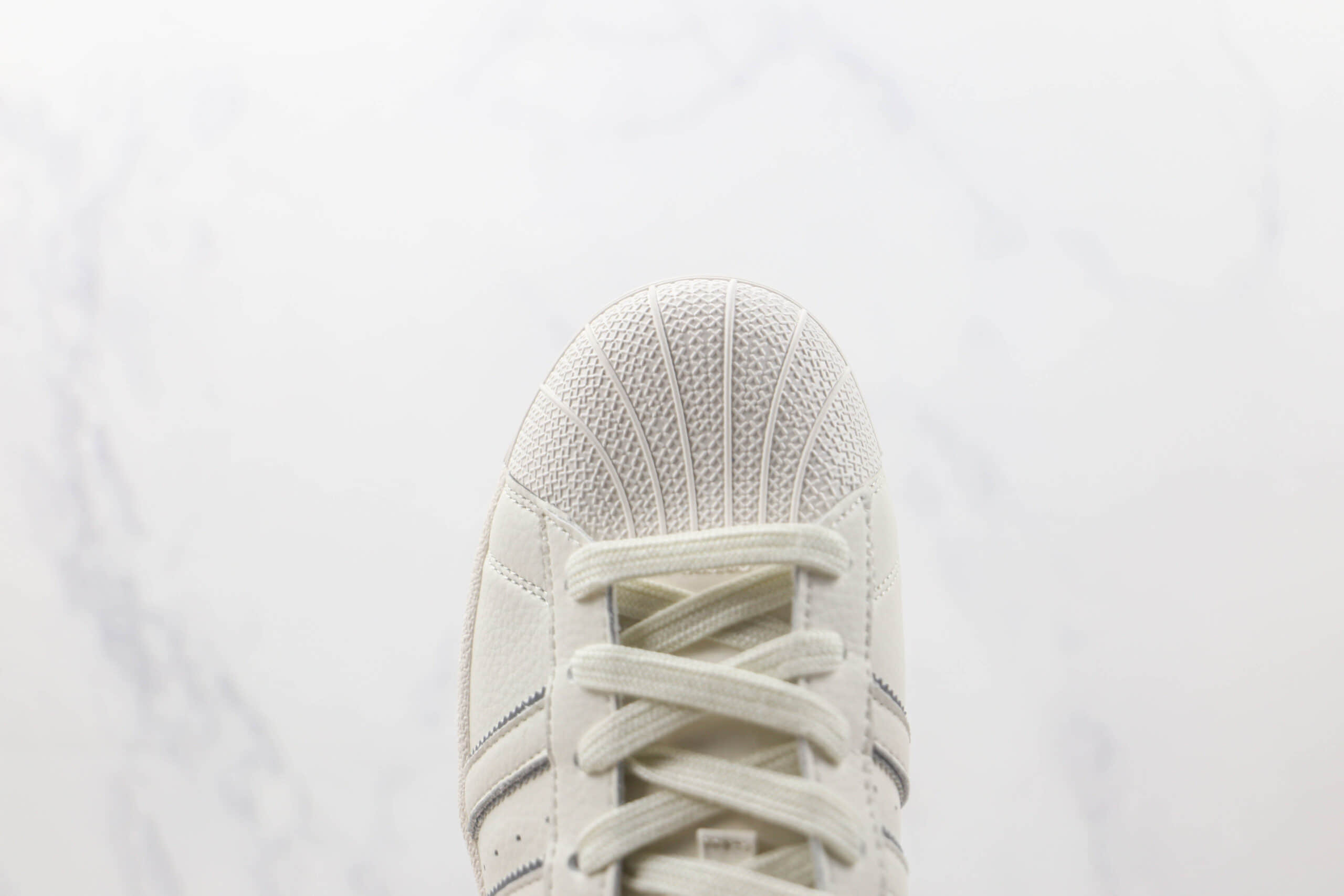 阿迪达斯Adidas Originals SUPERSTAR W纯原版本贝壳头白蓝色板鞋 阿迪达斯三叶草贝壳头系列 货号:HR0469