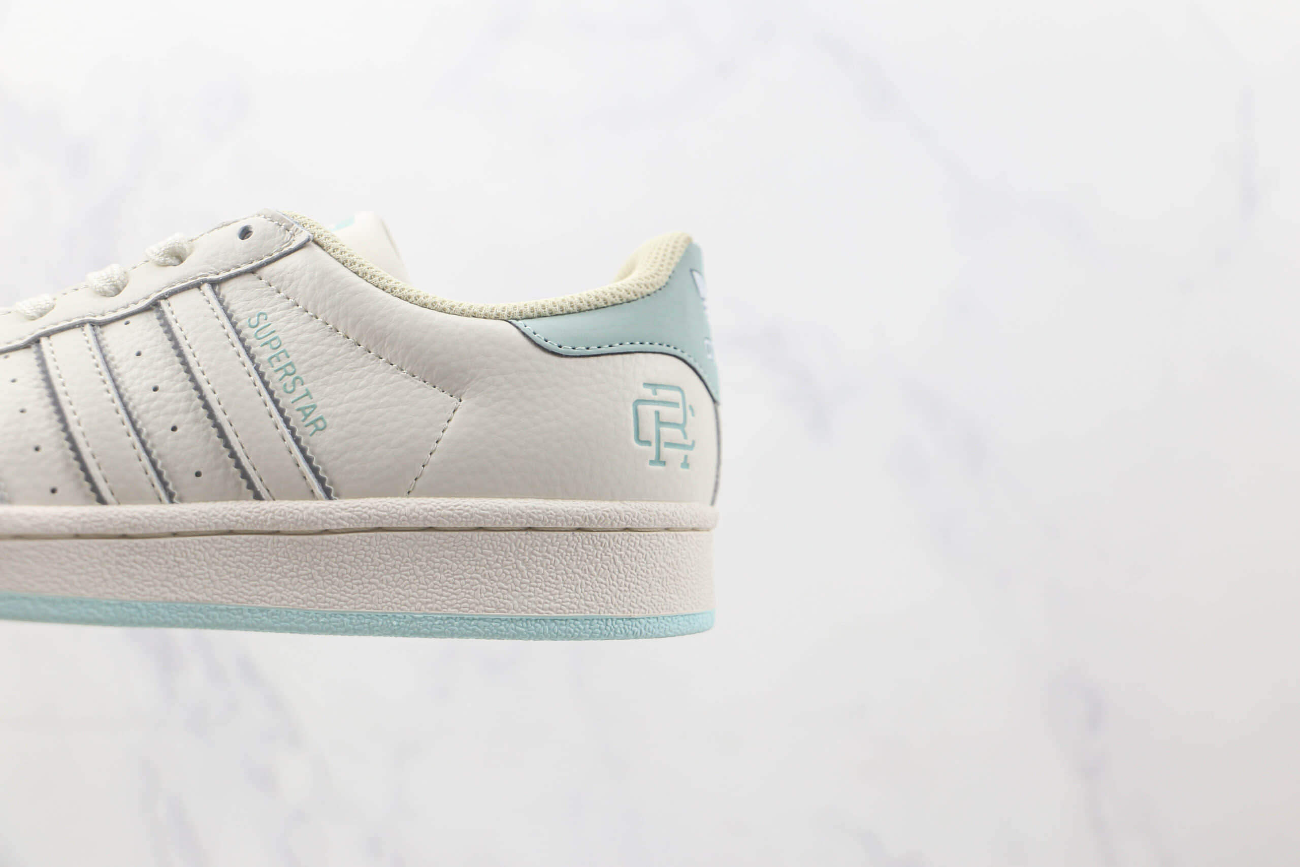 阿迪达斯Adidas Originals SUPERSTAR W纯原版本贝壳头白蓝色板鞋 阿迪达斯三叶草贝壳头系列 货号:HR0469