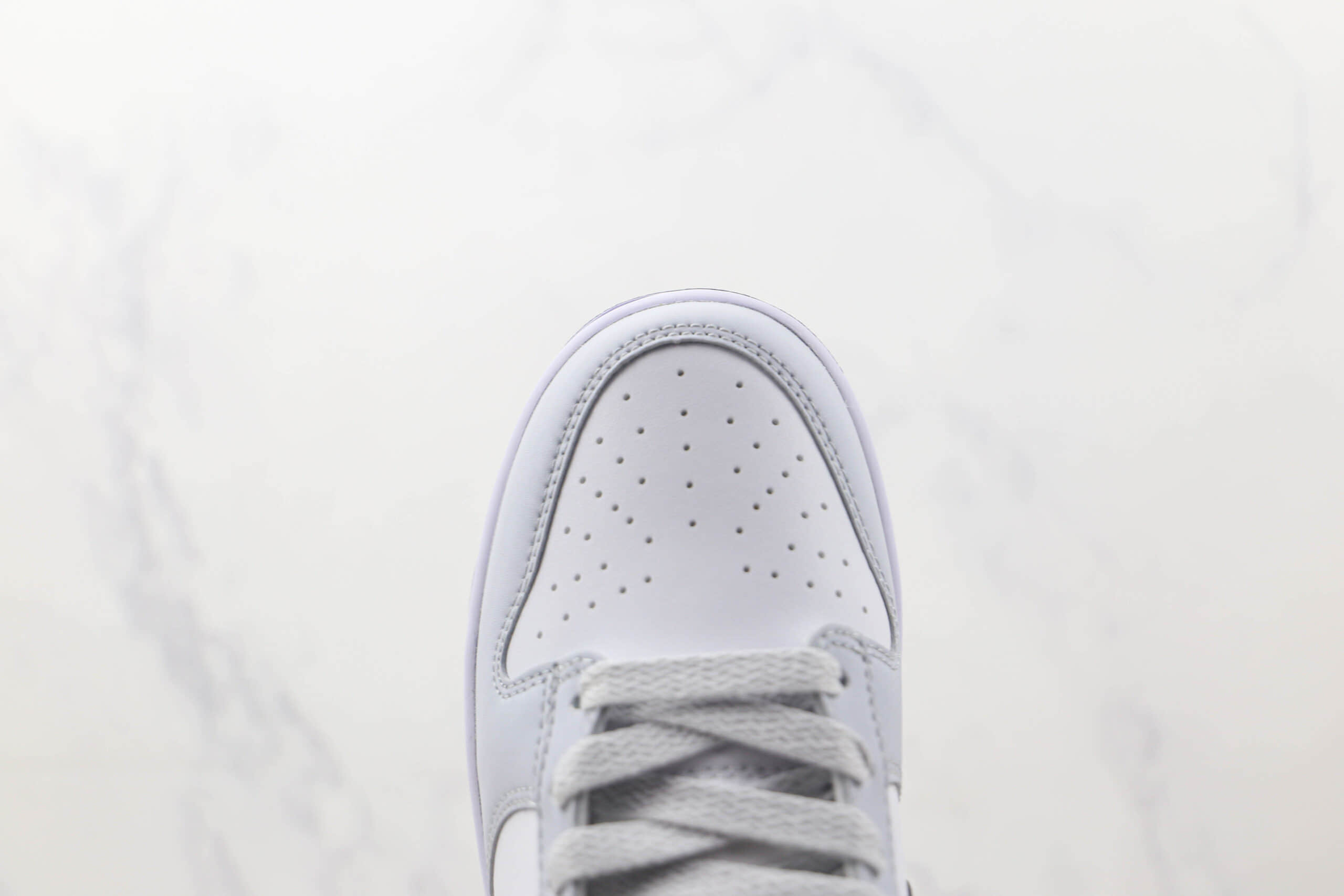 耐克Nike SB Dunk Low Dunk纯原版本低帮SB DUNK灰白彩虹涂鸦配色板鞋 耐克SB DUNK系列板鞋 货号：DV6482-100