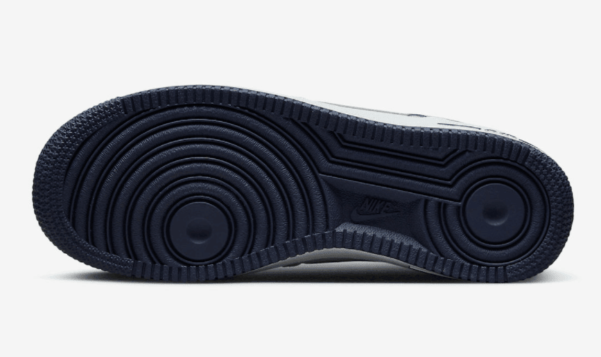 质感不一般！全新AF1即将发售！ 货号：DQ6048-100