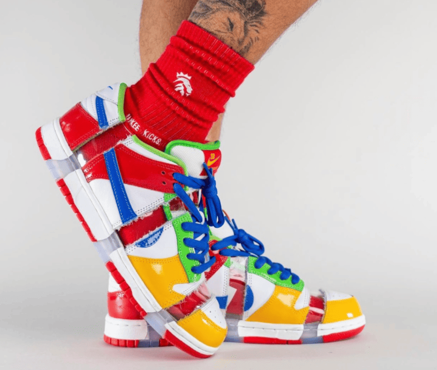 天价神鞋回归！但是被切开了...全新eBay x Nike SB Dunk上脚实物曝光！ 货号：FD8777-100