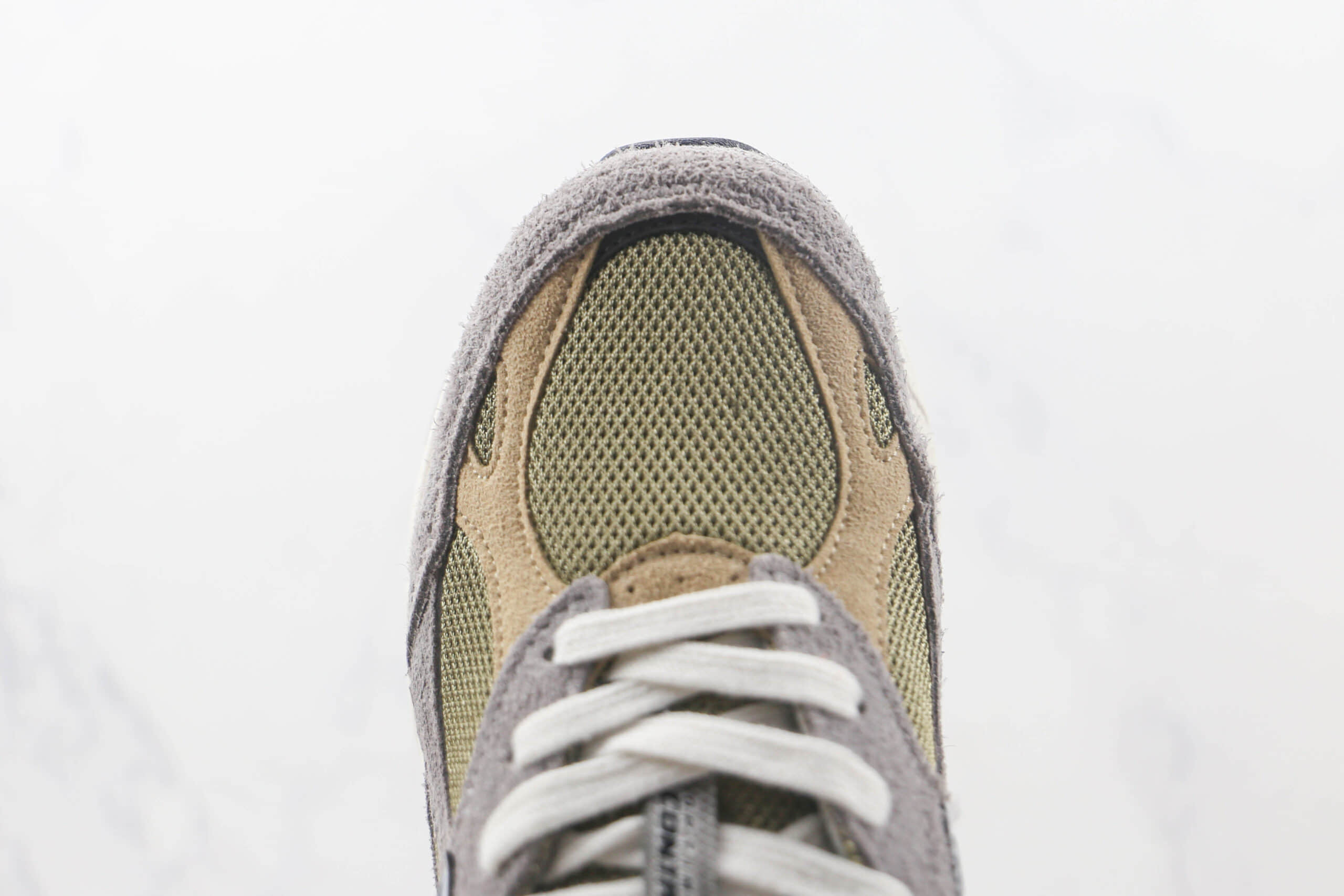 新百伦New Balance 990纯原版本NB990v3复古老爹鞋 新百伦NB990慢跑鞋 货号：M990TG3