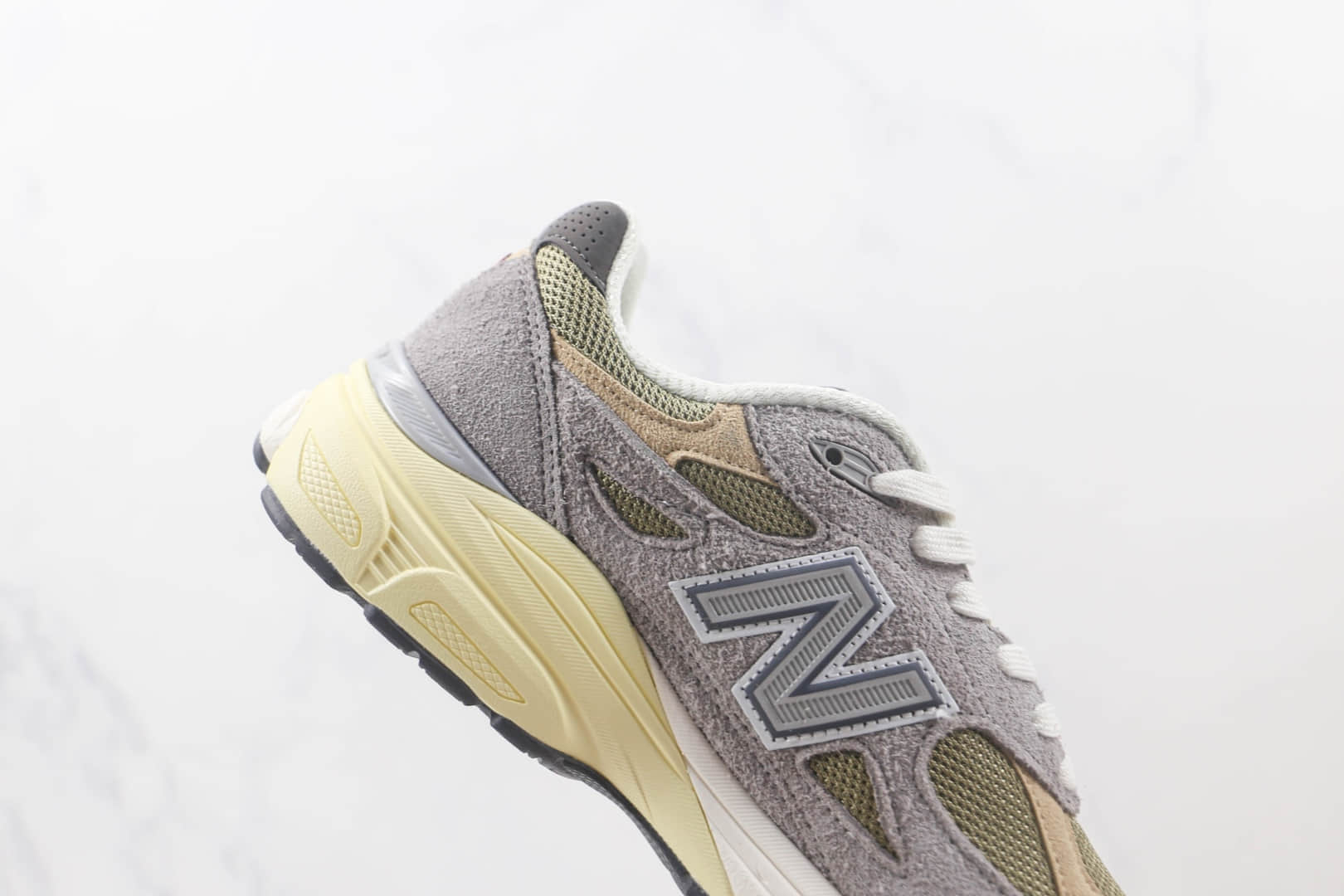 新百伦New Balance 990纯原版本NB990v3复古老爹鞋 新百伦NB990慢跑鞋 货号：M990TG3