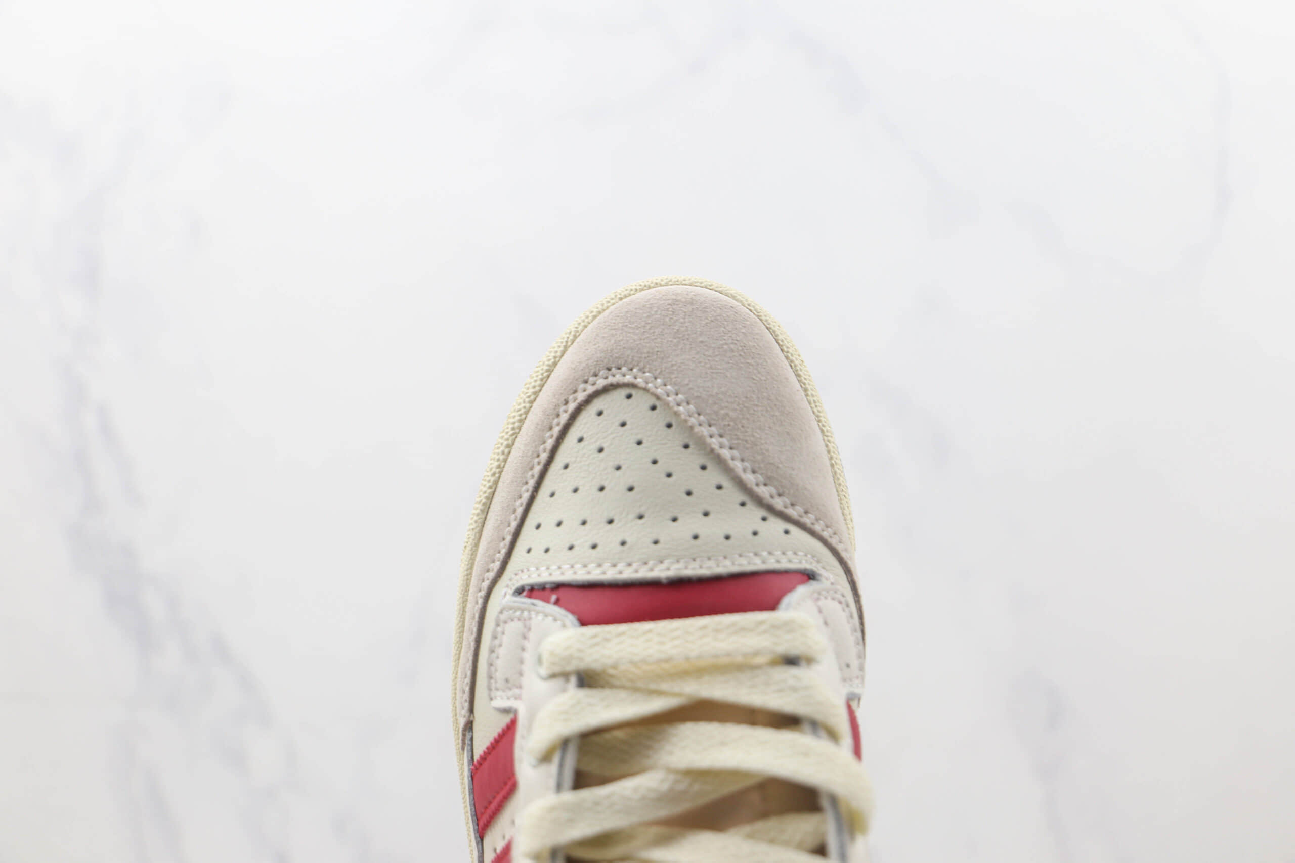 阿迪达斯Adidas Originals Centennial 85 Low纯原版本三叶草白红色复古板鞋 阿迪达斯三叶草校园板鞋 货号：GX2212