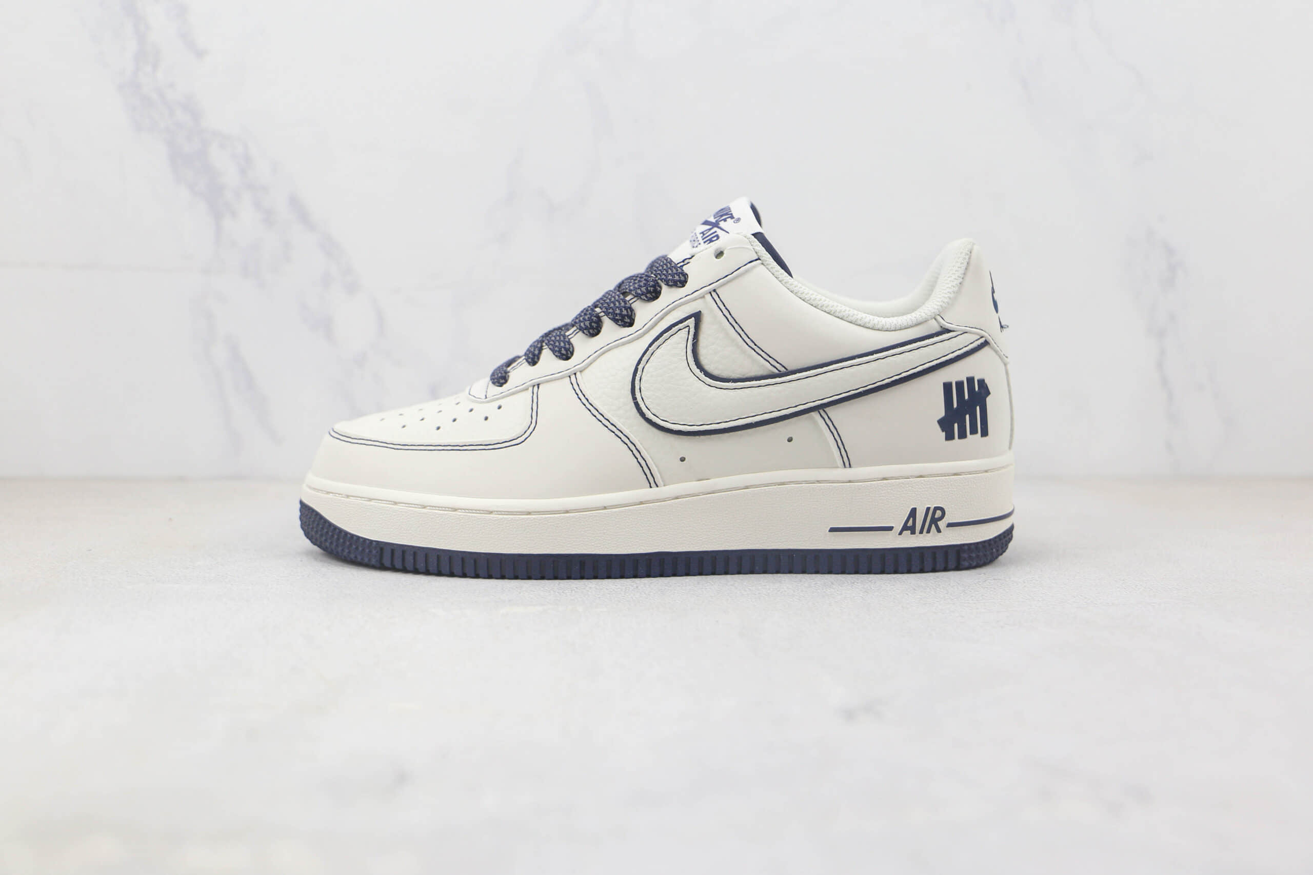耐克Nike Air Force 1 Low 07纯原版本低帮空军一号白黑色3m反光板鞋 耐克空军一号马克笔系列 货号：UN3699-033