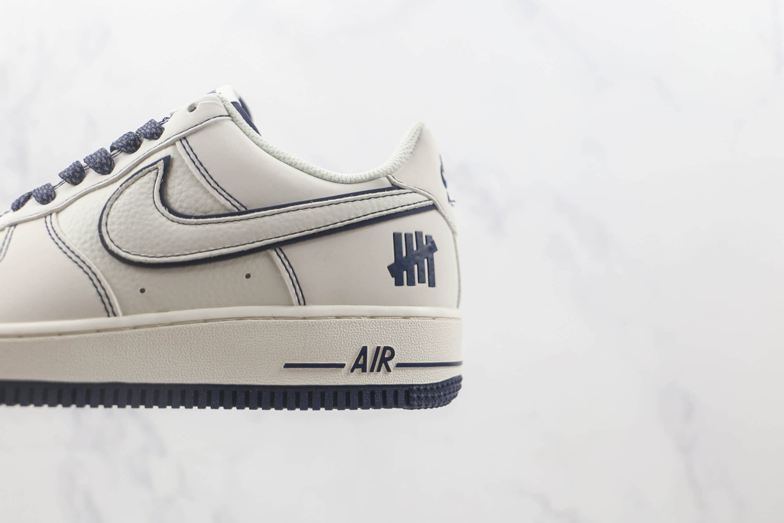 耐克Nike Air Force 1 Low 07纯原版本低帮空军一号白黑色3m反光板鞋 耐克空军一号马克笔系列 货号：UN3699-033