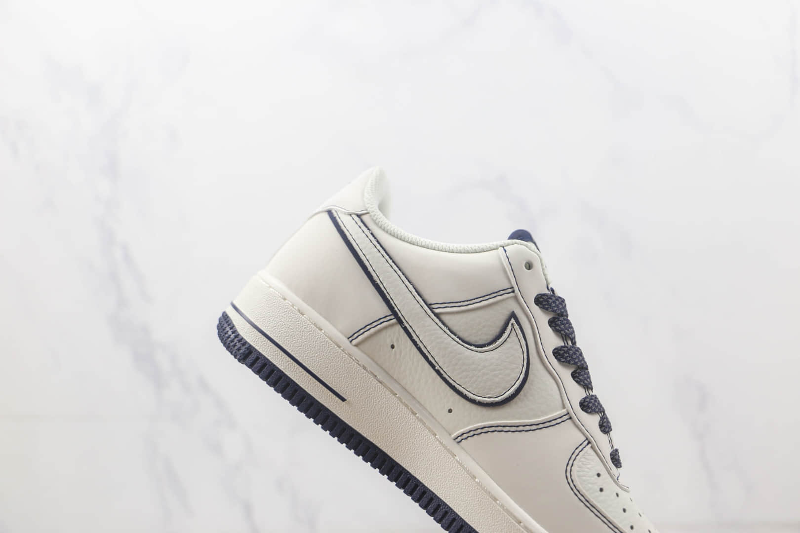 耐克Nike Air Force 1 Low 07纯原版本低帮空军一号白黑色3m反光板鞋 耐克空军一号马克笔系列 货号：UN3699-033