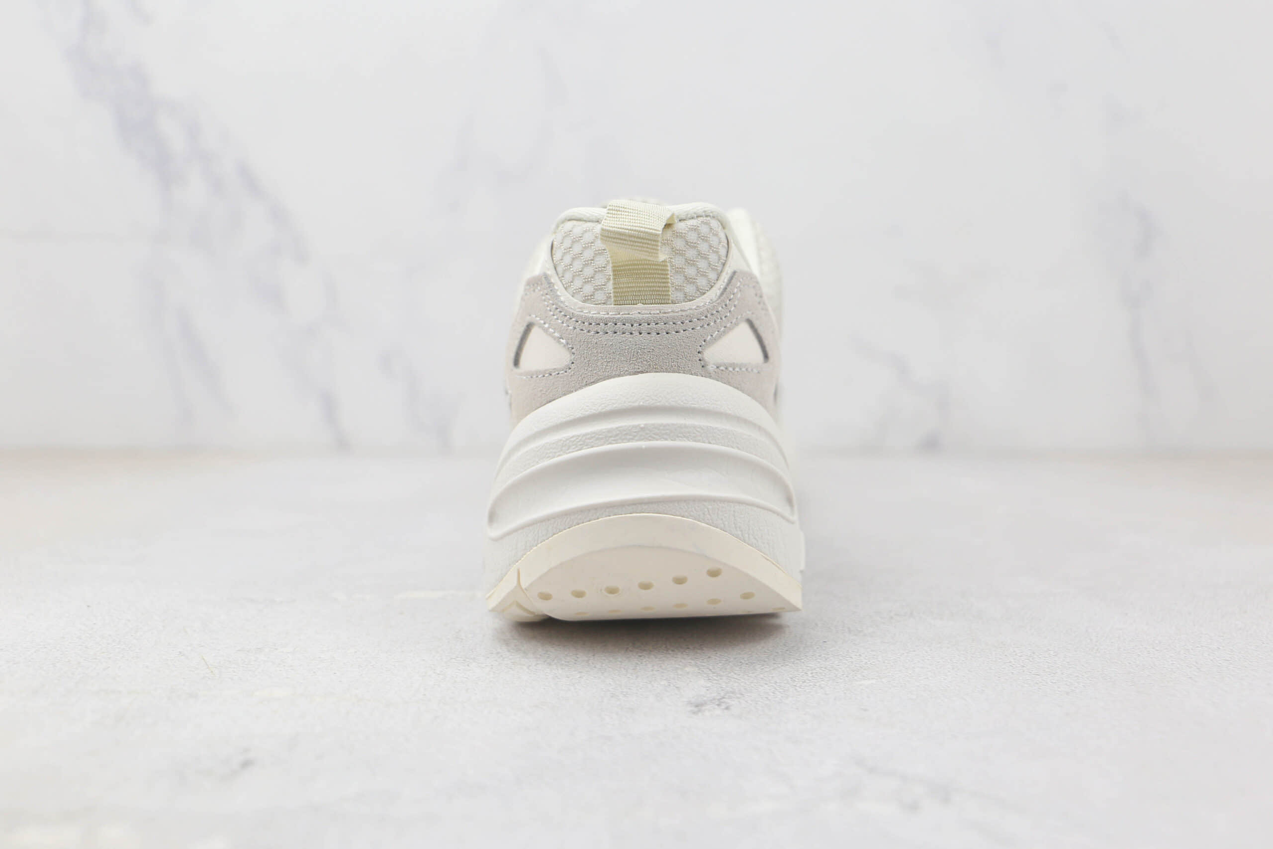 阿迪达斯Adidas Originals ZX 22纯原版本三叶草米白色爆米花跑鞋 阿迪达斯ZX22全新系列跑鞋 货号：GY6697