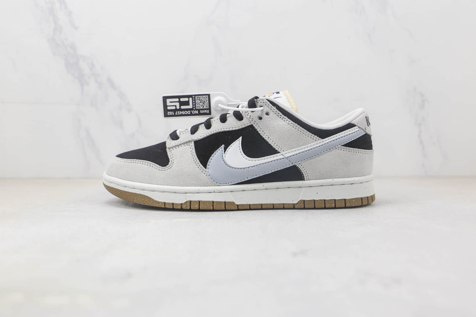 耐克Nike Dunk Low SE 85纯原版本低帮DUNK灰白双钩板鞋 莆田耐克DUNK货源 货号：DD9457-102
