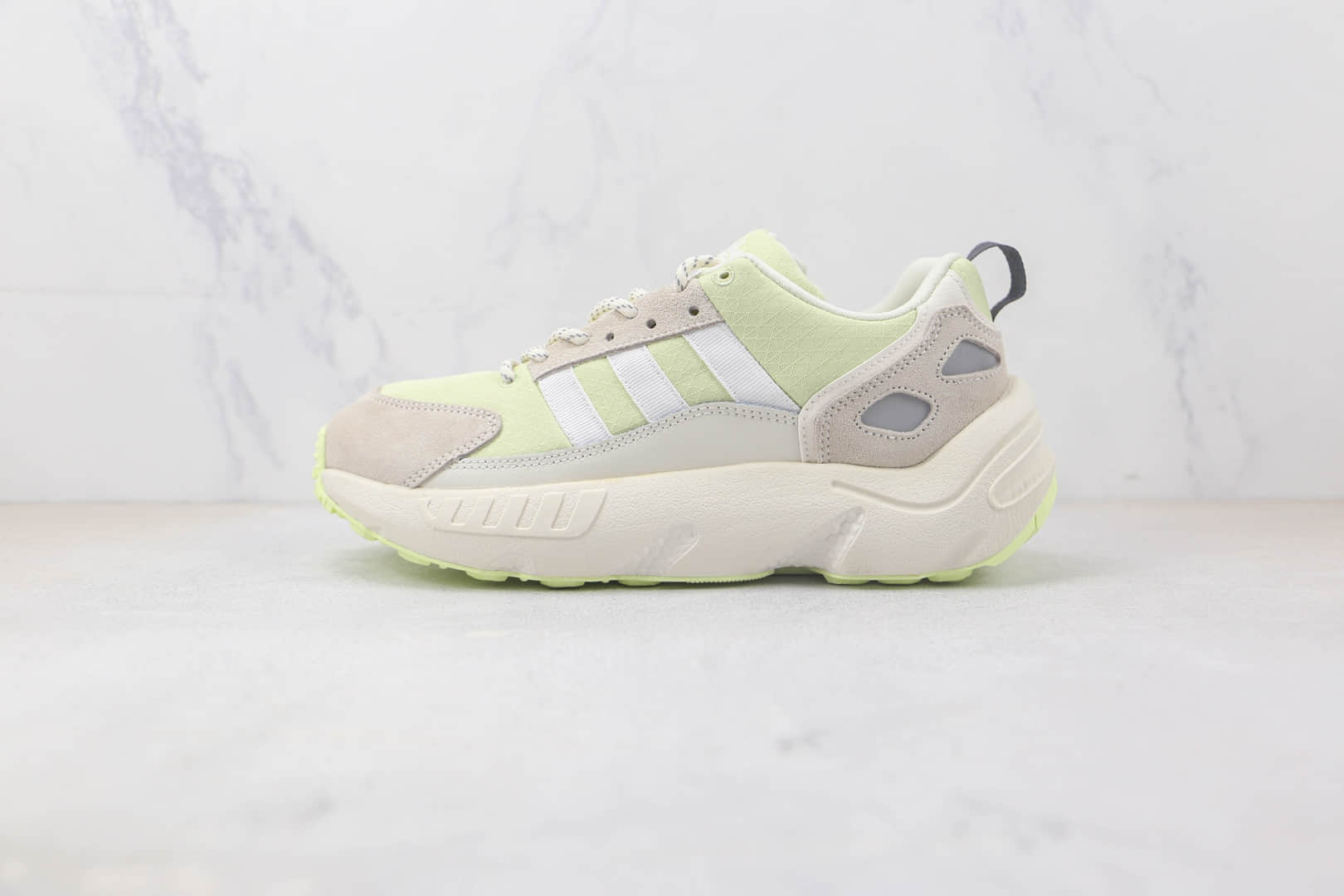 阿迪达斯Adidas Originals ZX 22纯原版本复古休闲爆米花跑鞋 阿迪达斯全新爆米花系列跑鞋 货号：GY5271