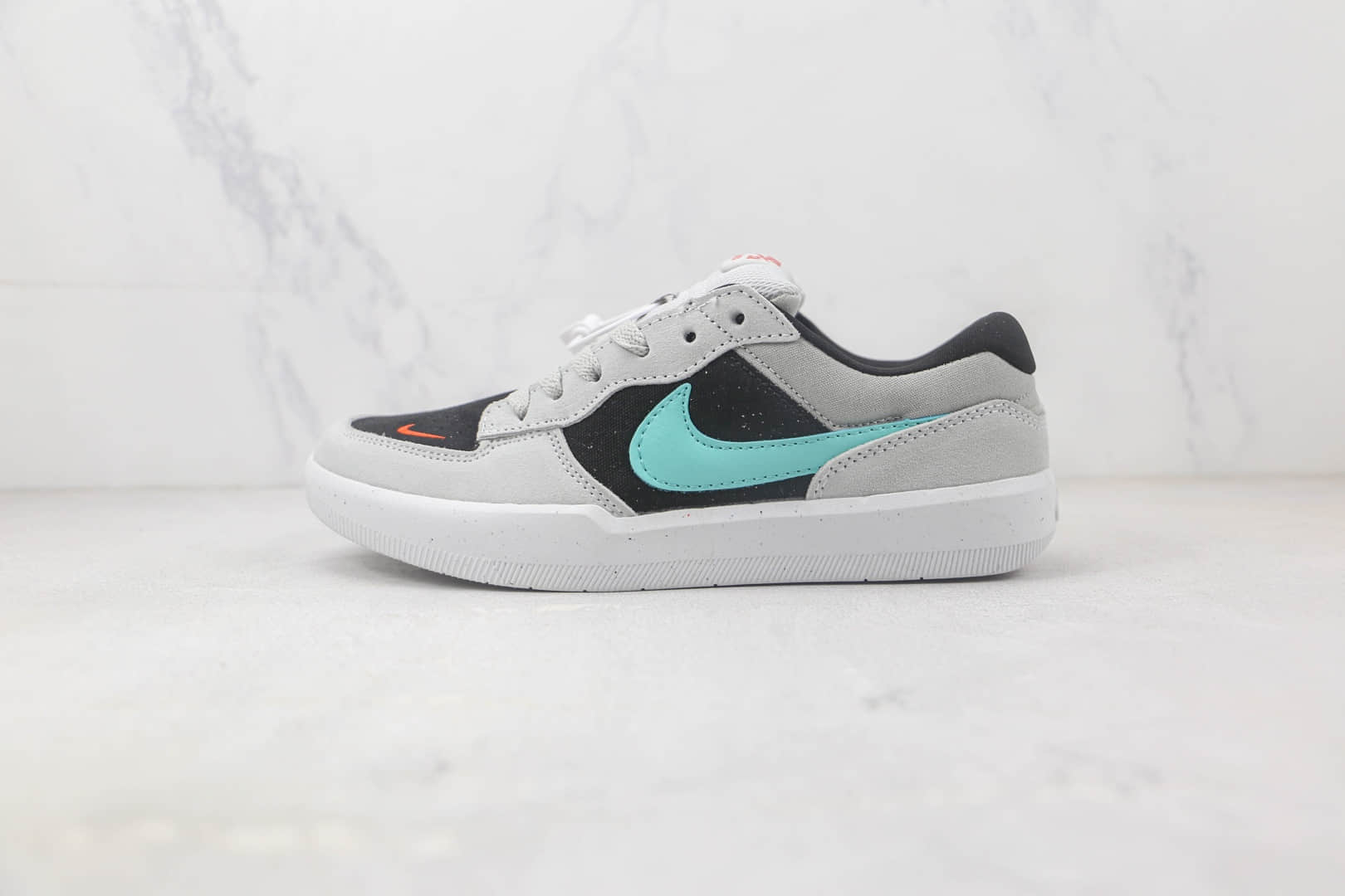 耐克Nike SB Force 58灰黑绿色SB58系列麂皮拼接复古板鞋 耐克SB58系列复古滑板鞋 货号:CZ2959-006