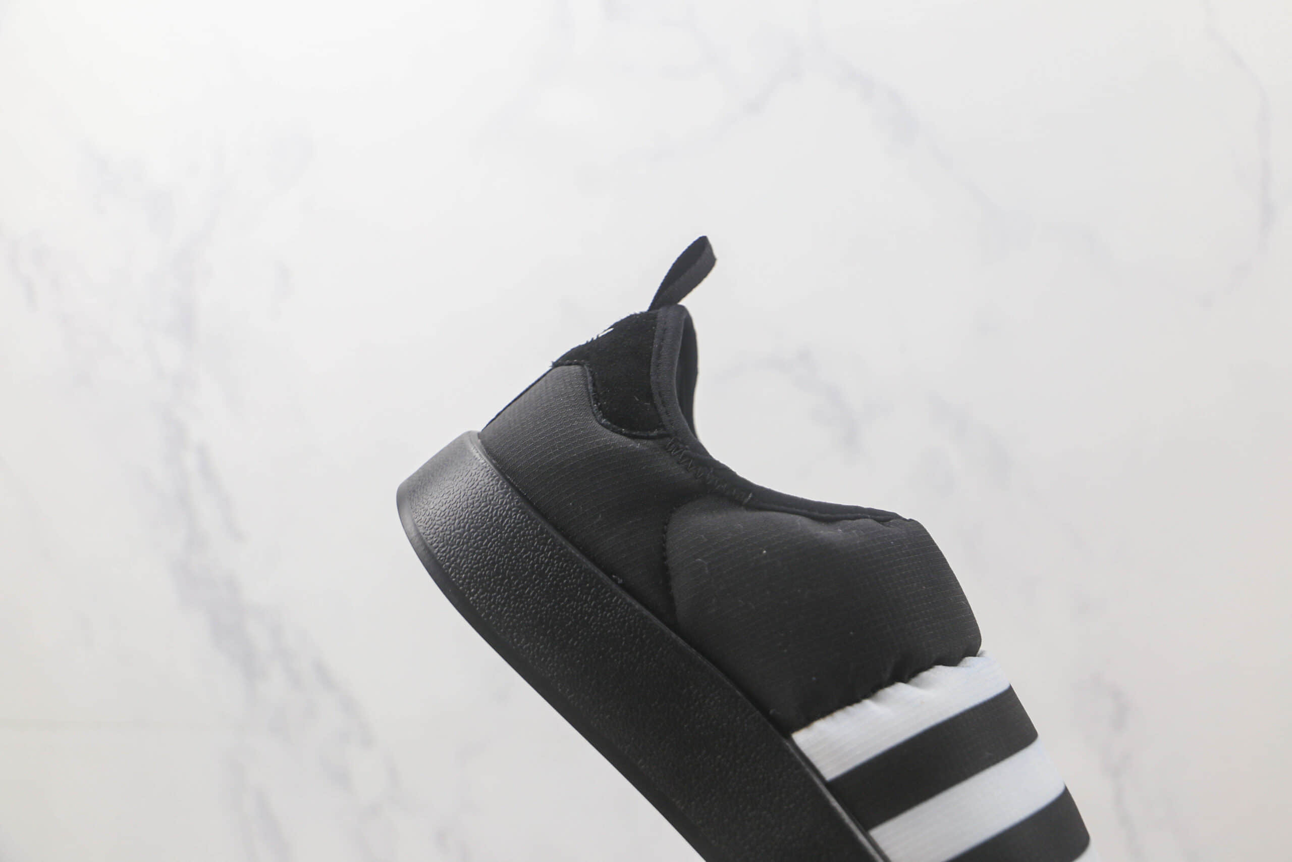 阿迪达斯Adidas Originals Puffylette纯原版本三叶草黑色一脚蹬面包鞋 阿迪达斯三叶草爆米花系列 货号:GY4559