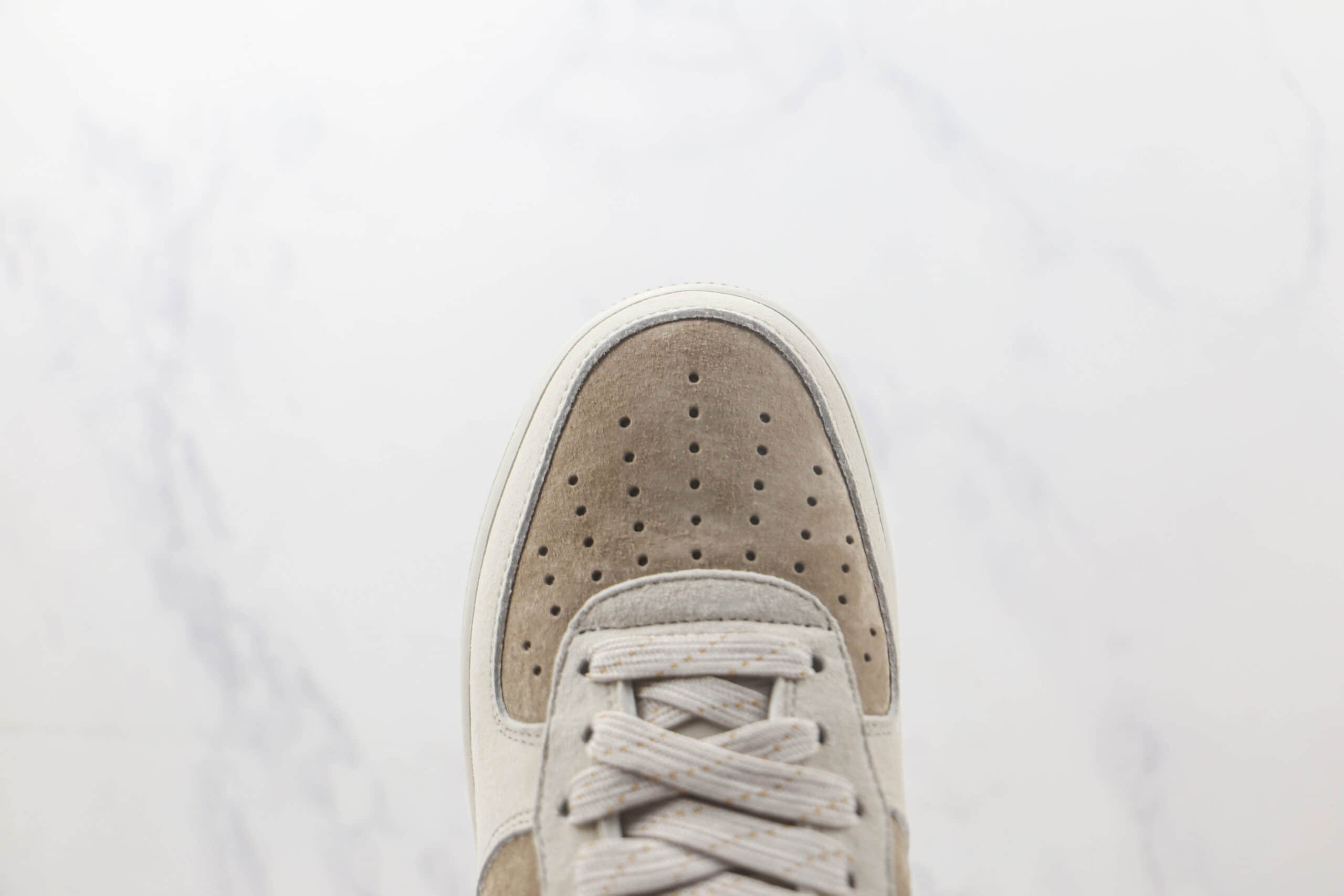 耐克Nike Air Force 1 '07 Low纯原版本低帮空军一号银勾灰棕色板鞋 耐克空军一号定制款 货号：BQ3966-183