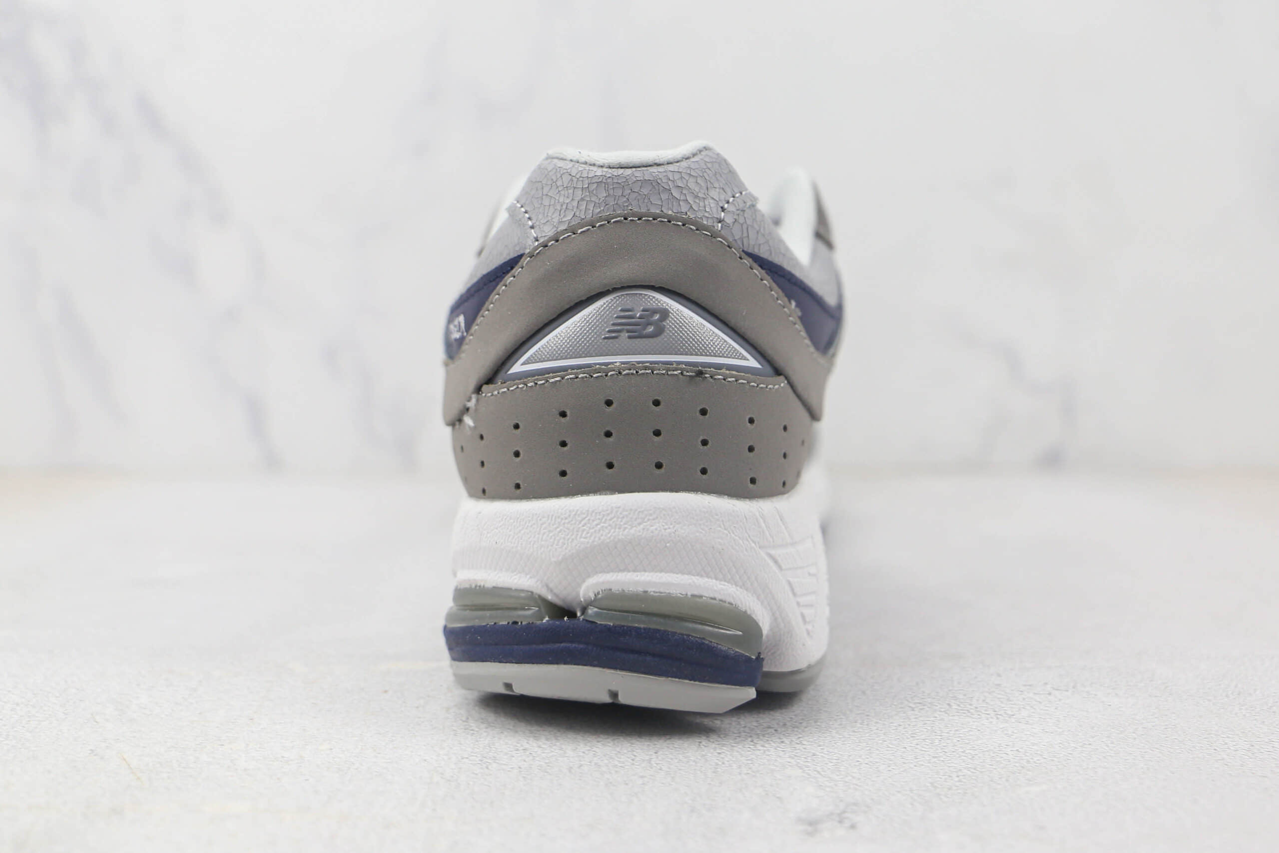 新百伦New balanc 2002纯原版本灰藏青色复古老爹鞋 新百伦2002R复古慢跑鞋 货号:M2002RTH