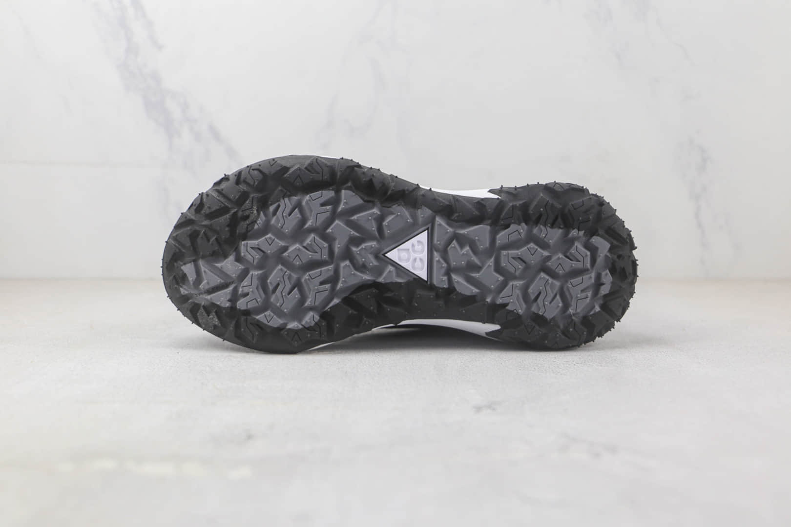 耐克Nike ACG MOUNTAIN FLY 2 Low纯原版本ACG户外登山系列跑鞋 耐克越野跑鞋系列 货号:DV7903-100