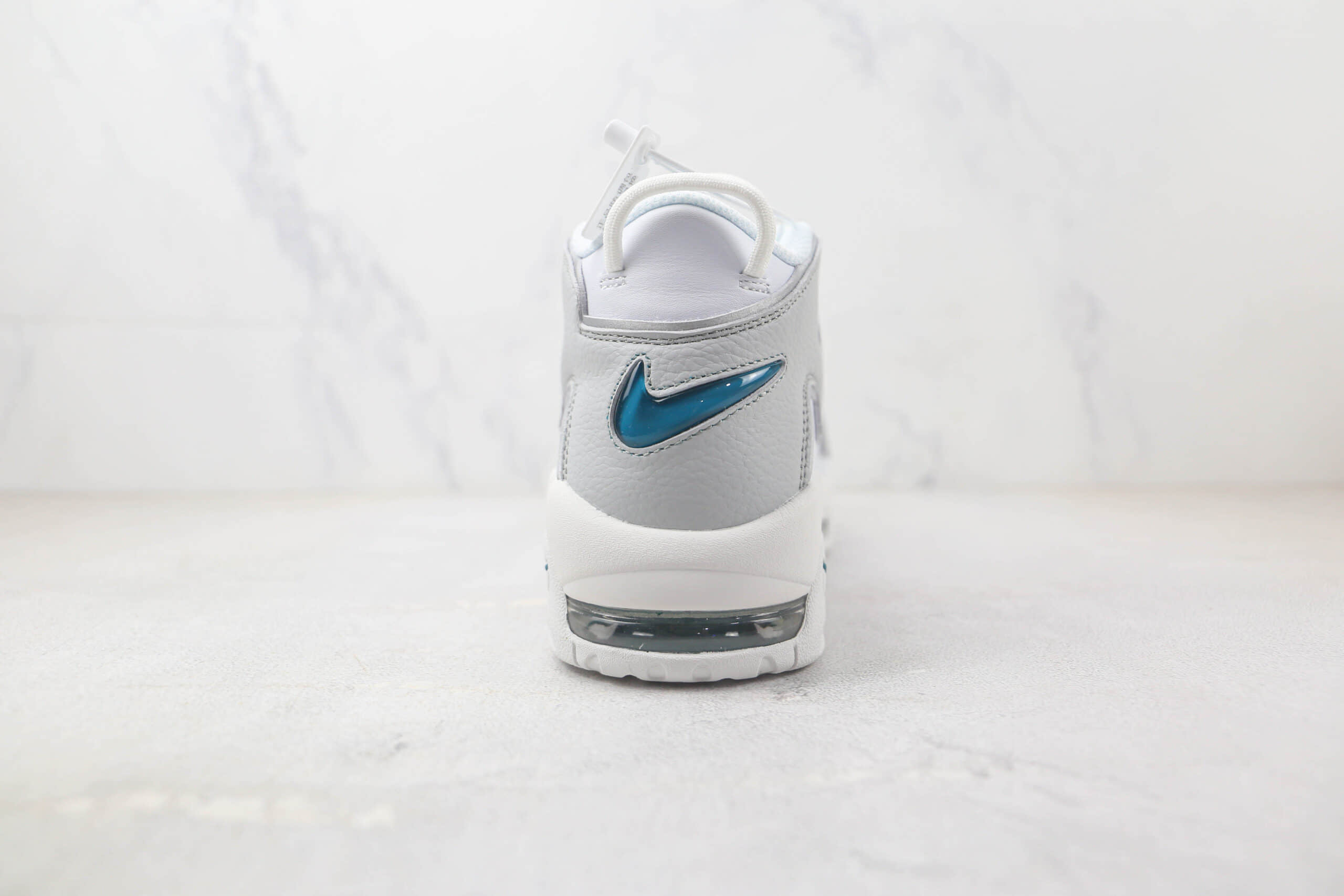 耐克Nike Air More Uptempo纯原版本皮蓬大R灰白色实战篮球鞋 耐克皮蓬系列球鞋 货号：DR7854-100