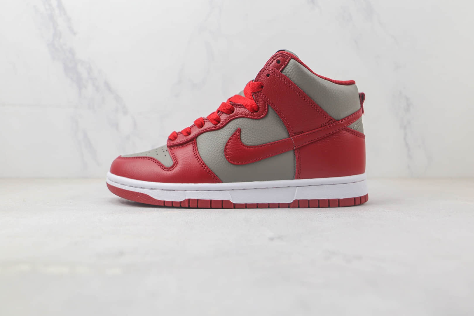 耐克Nike SB Dunk High纯原版本高帮DUNK红棕色板鞋 莆田耐克SB DUNK系列板鞋 货号：850477-001