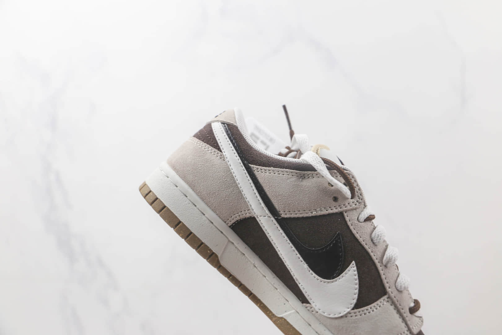 耐克Nike Dunk Low SE 85纯原版本低帮DUNK黑白双钩板鞋 莆田天花板DUNK系列 货号：DO9457-105