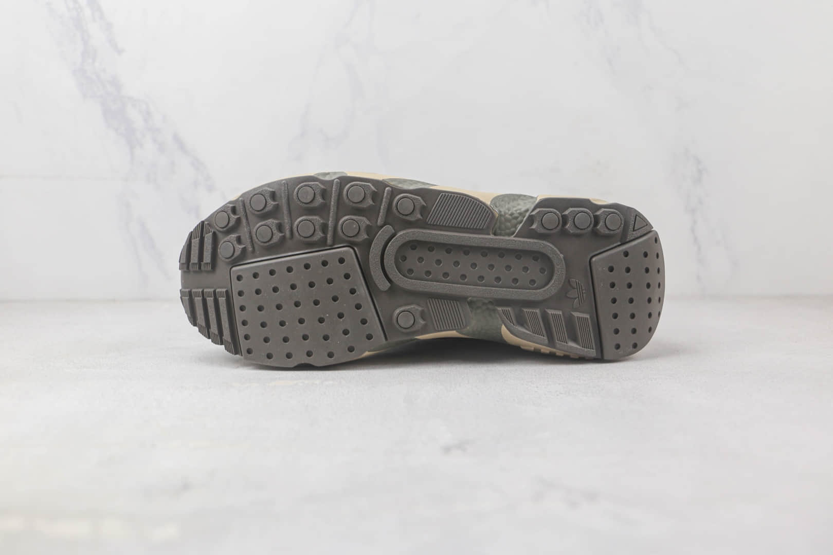 阿迪达斯adidas Originals ZX 22 Boost纯原版本黑灰色复古爆米花跑鞋 阿迪达斯ZX系列跑鞋 货号:GX7006