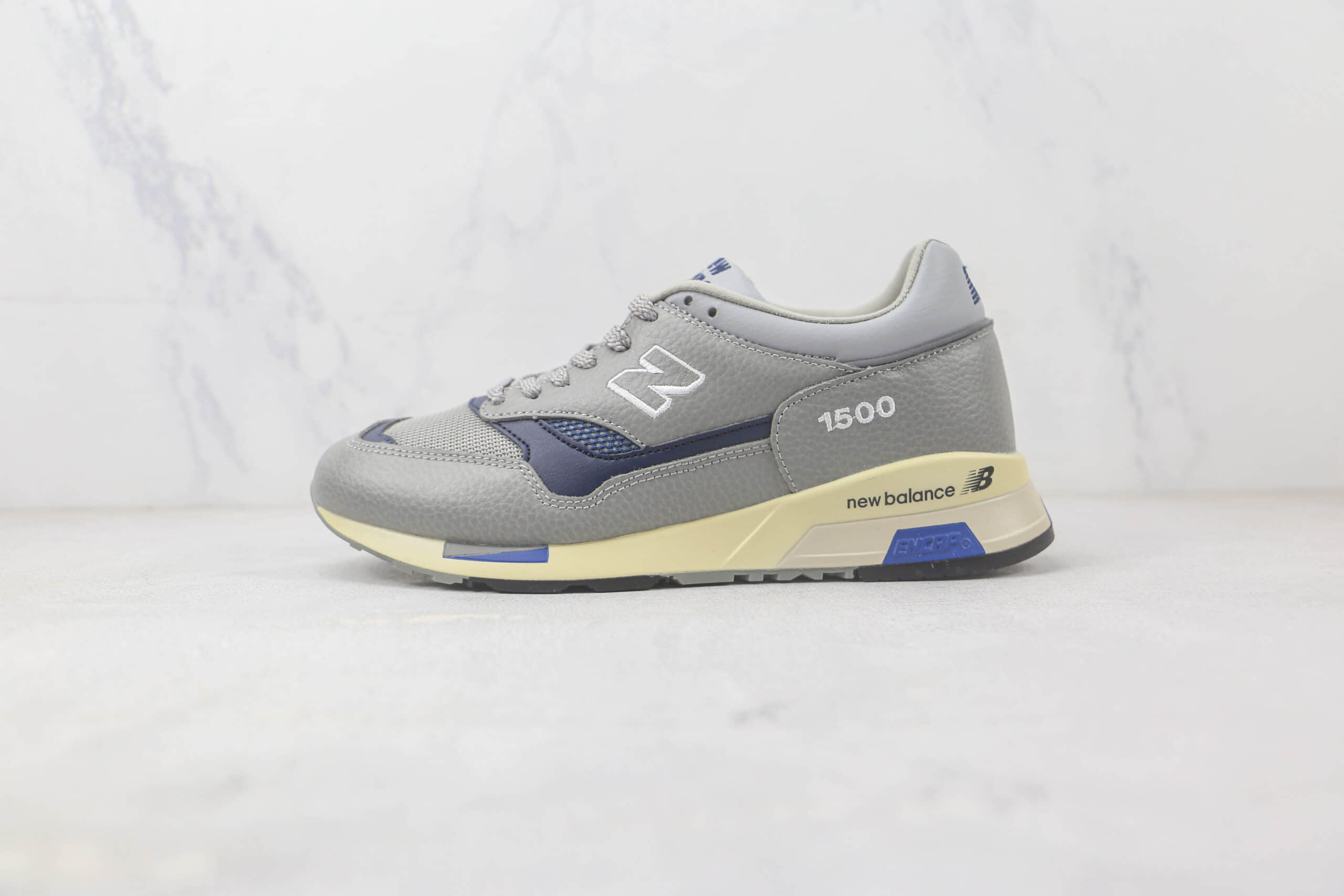 新百伦New Balance Made in UK M1500 x Beams x PaperBoy三方联名款纯原版本NB1500麂皮灰蓝鸳鸯老爹鞋 新百伦三方联名款NB1500老爹鞋 货号：M1500UKF