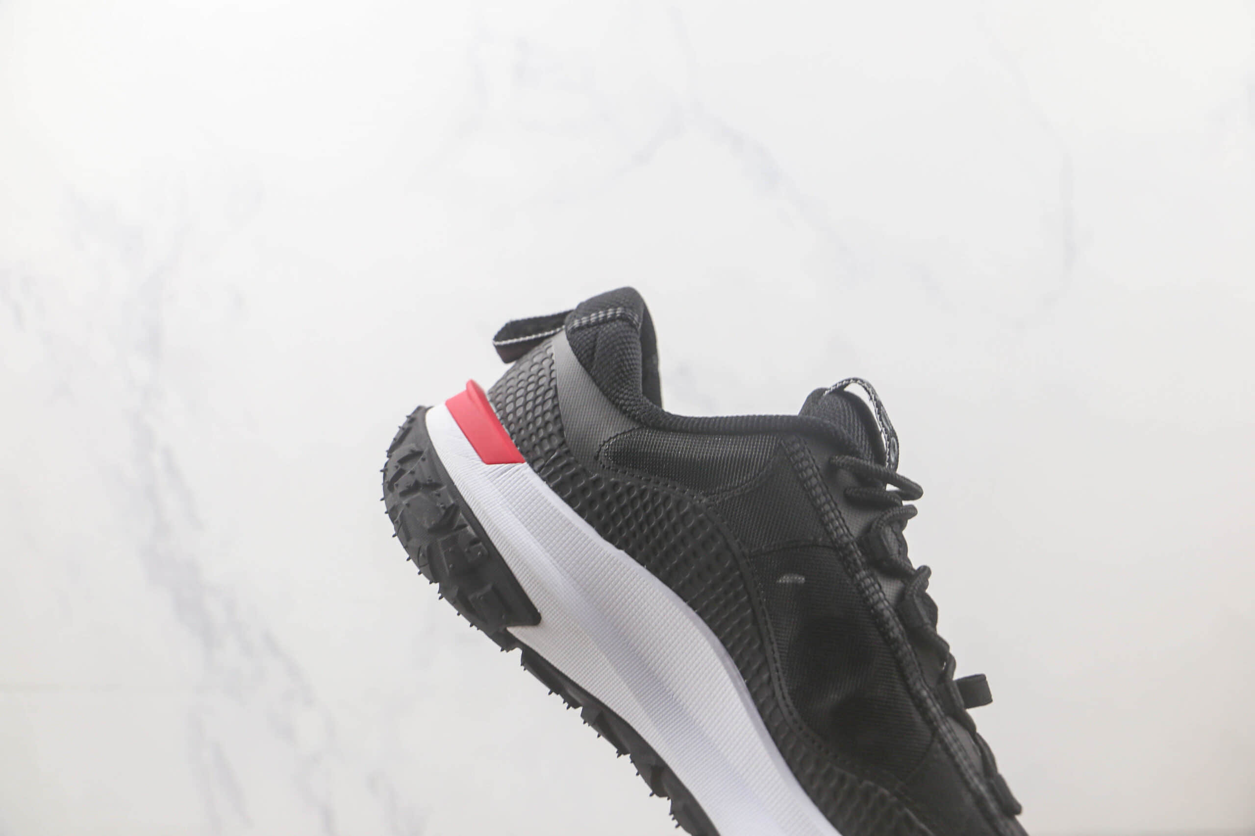 耐克Nike ACG MOUNTAIN FLY 2 Low纯原版本ACG户外登山越野系列跑鞋 耐克ACG系列户外登山鞋 货号：DV7903-104