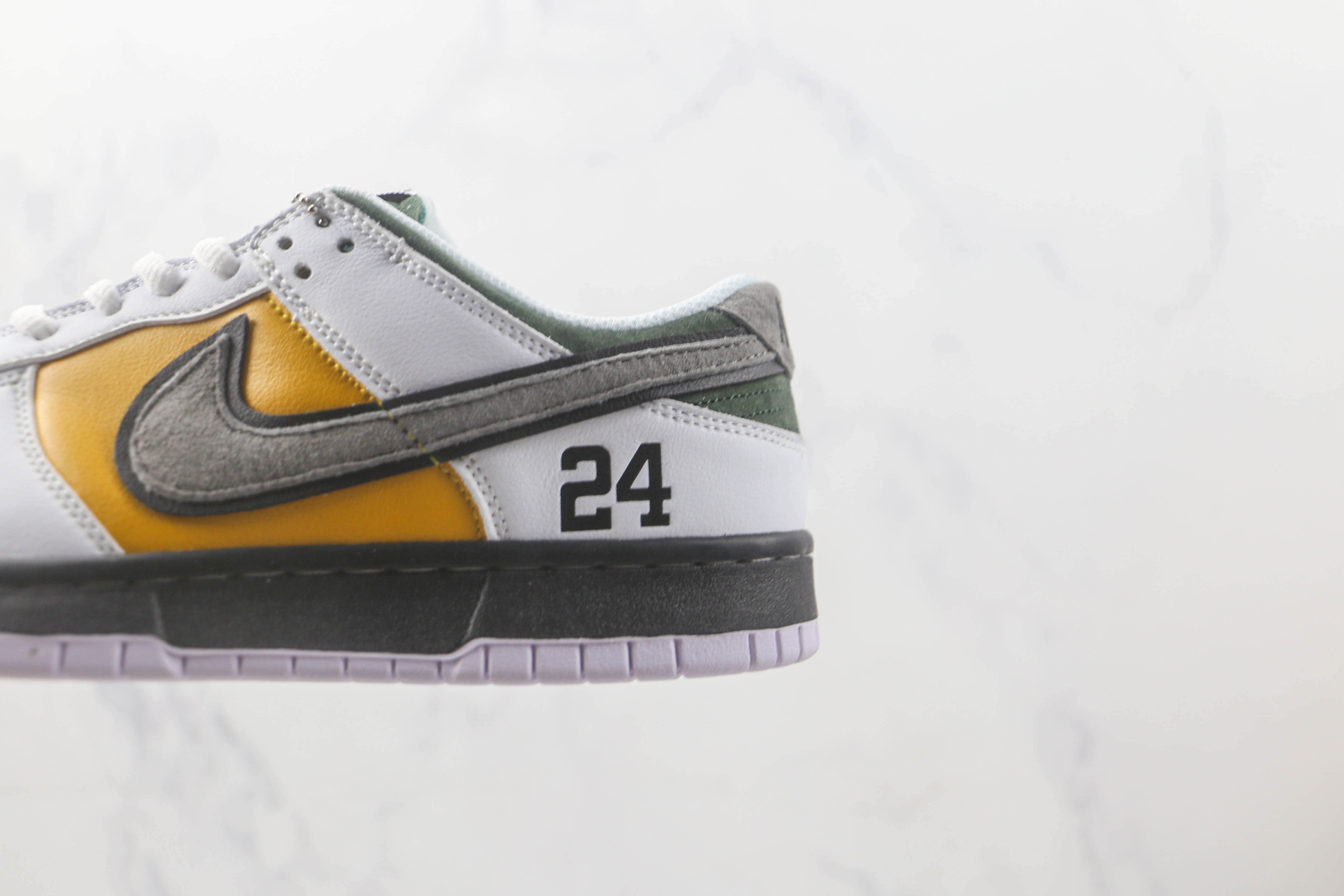 耐克Nike SB Dunk Low Dunk纯原版本低帮SB DUNK白黄黑色24号板鞋 莆田天花板DUNK板鞋 货号：DD1391-004