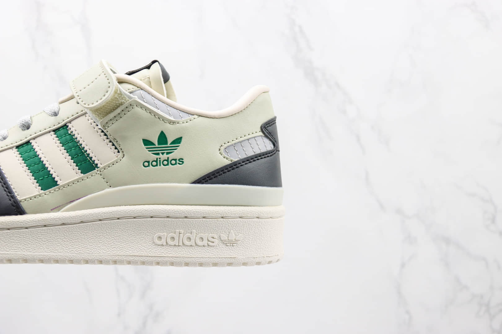 阿迪达斯Adidas Forum 84 Low OG纯原版本Forum84复古板鞋 莆田阿迪达斯复古板鞋系列 货号：HQ6938