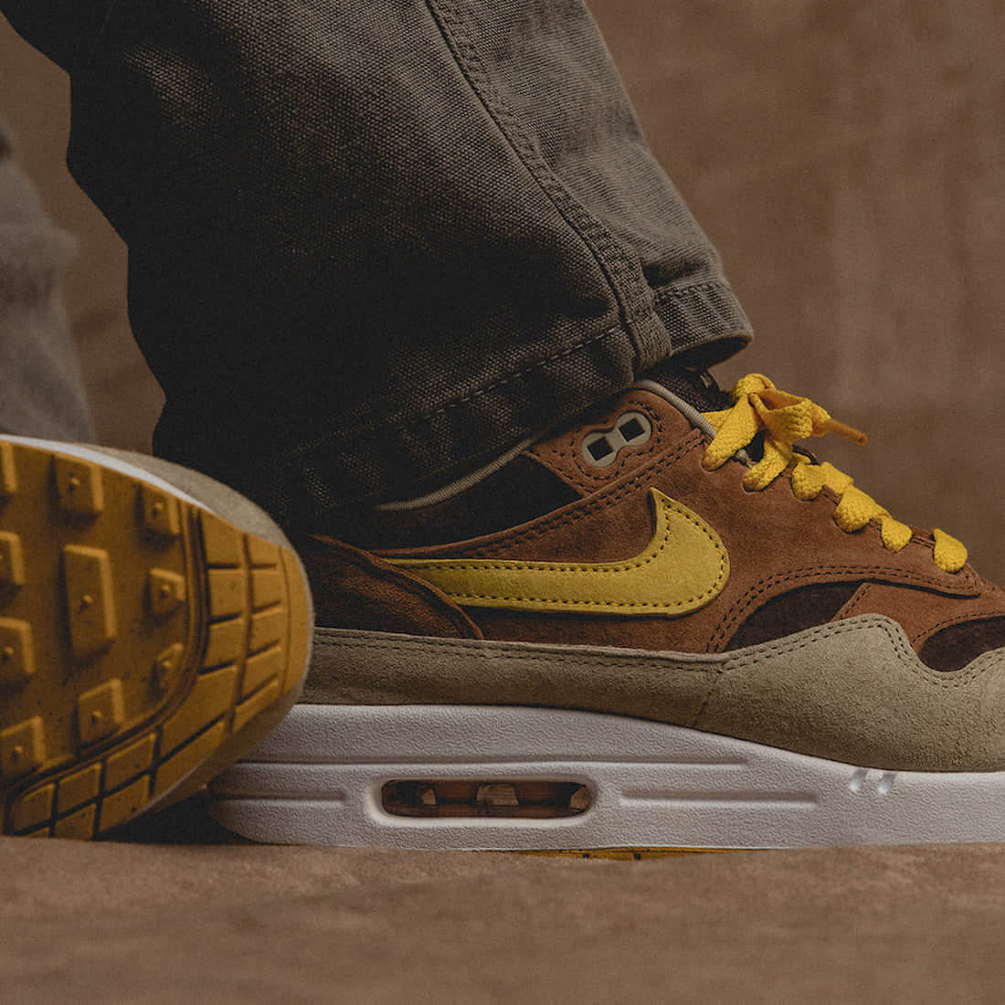 “丑小鸭”再现！这两双Air Max 1你选哪双？