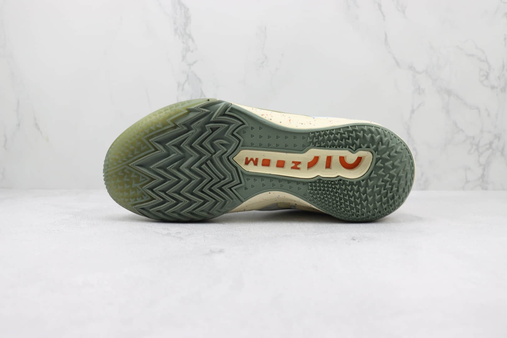 耐克NIKE Air Zoom G.T.Cut 2 EP纯原版本白橙色GT2代篮球鞋 耐克GT系列篮球鞋 货号：DX6041-101