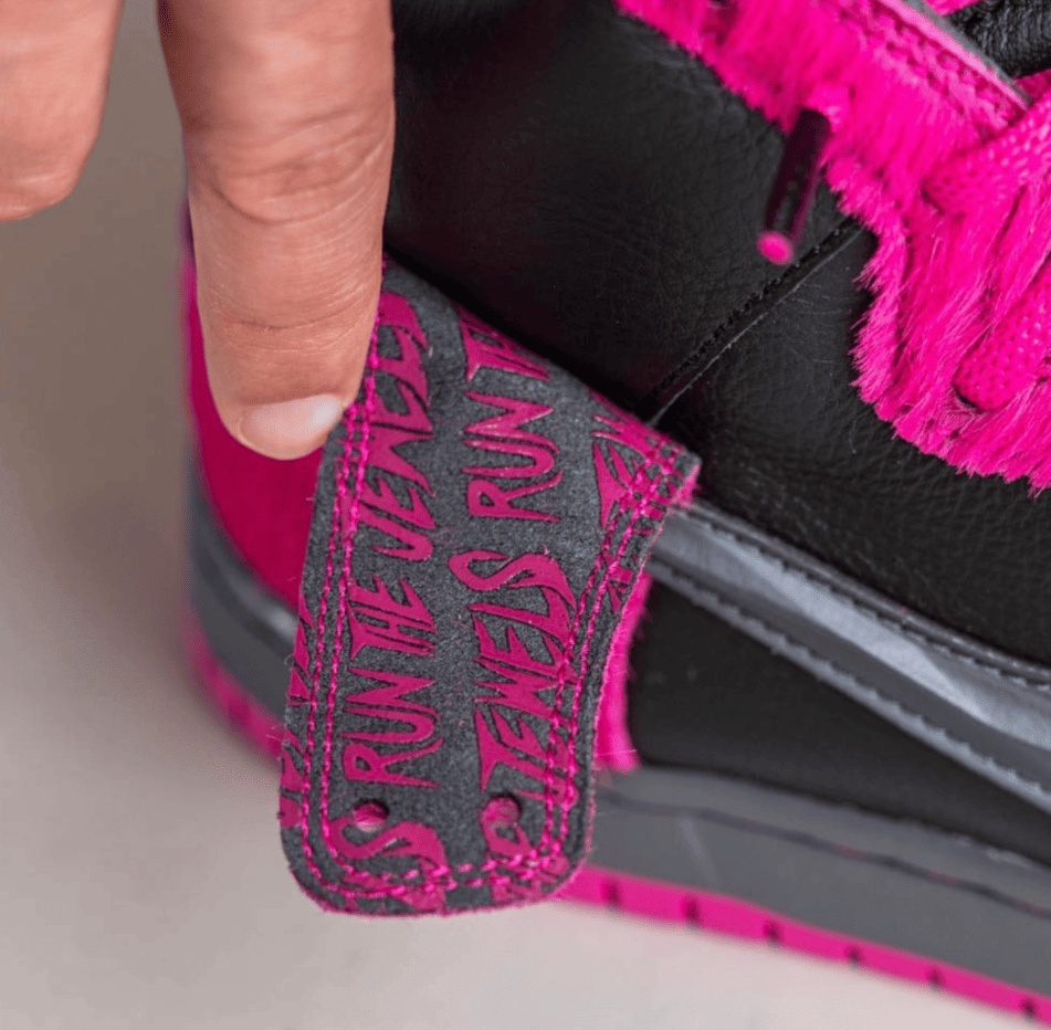 RTJ x Nike SB Dunk联名上脚图曝光！你选蓝精灵还是黑粉？