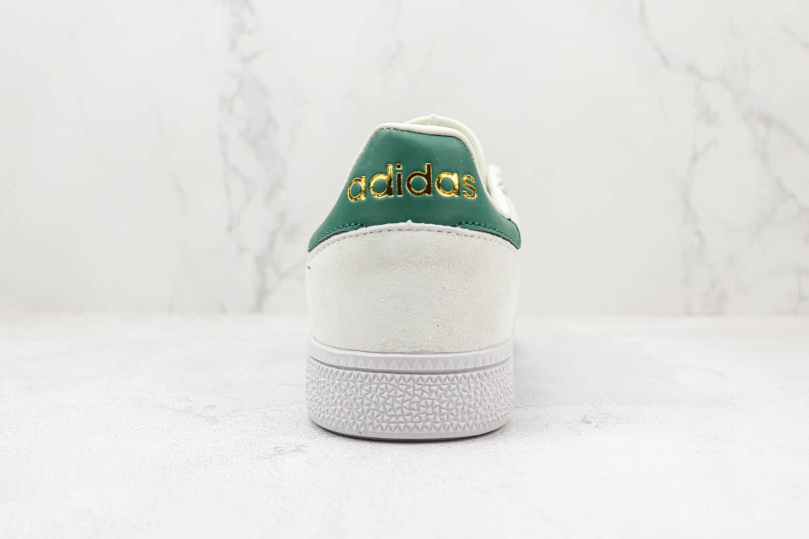 阿迪达斯Adidas Handball Spezial纯原版本白绿色平底复古跑鞋 阿迪达斯校园板鞋 货号：BD7636