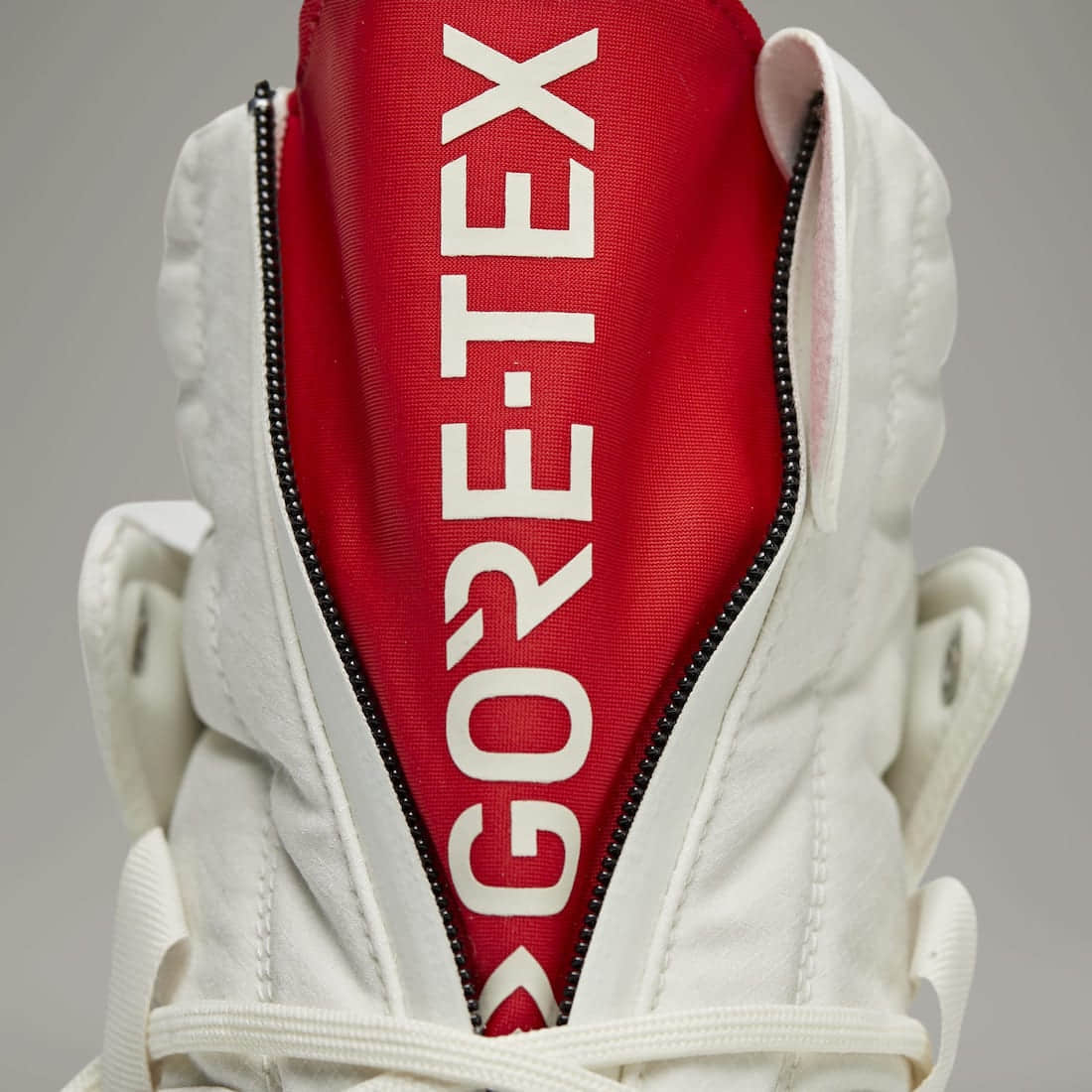 户外技能风!adidas Y-3系列新鞋现已发售! 货号:ID6766