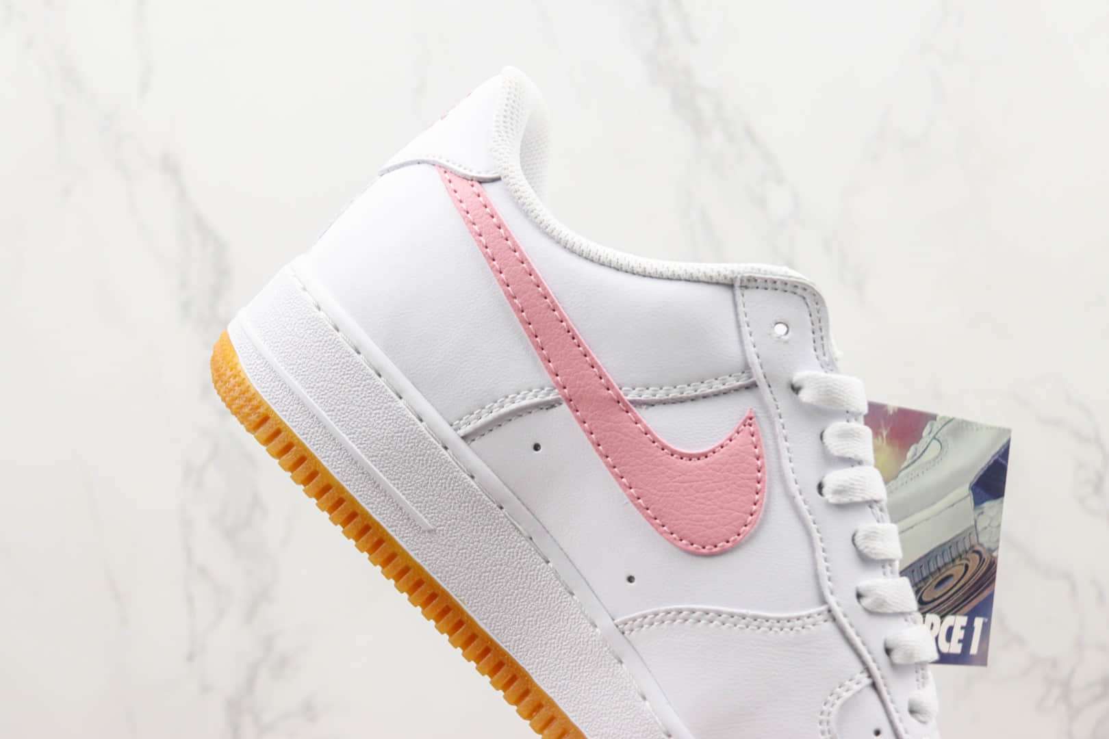 耐克Nike Air Force 1 '07 Low纯原版本低帮空军一号白粉色生胶底配色板鞋 耐克AF1系列板鞋 货号：DM0576-101
