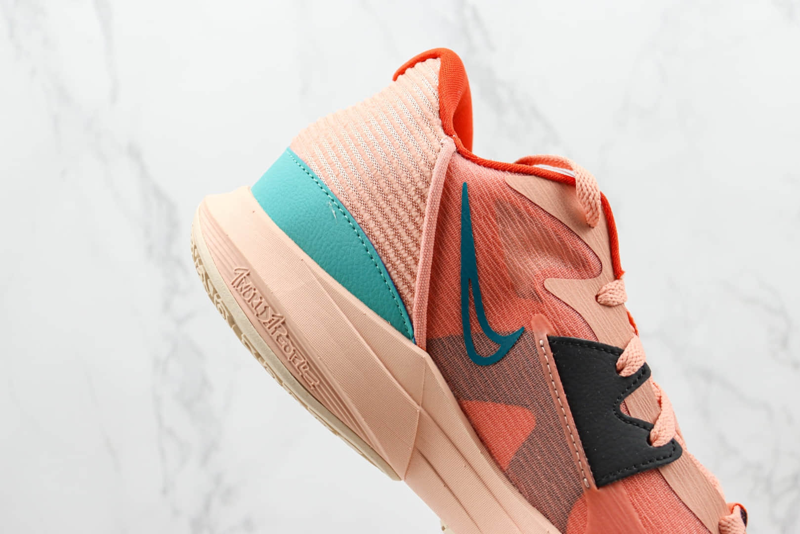 耐克Nike Kyrie Low 5 EP纯原版本欧文5代实战篮球鞋 复刻欧文实战球鞋系列 货号：DJ6012-800