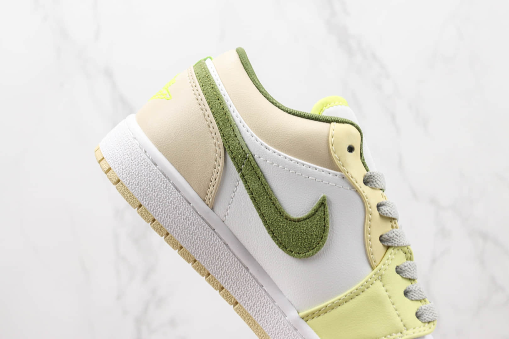 乔丹Air Jordan 1 Low纯原版本低帮AJ1白绿脚趾兔年限定配色板鞋 莆田天花板AJ1系列板鞋 货号:FD9906-131