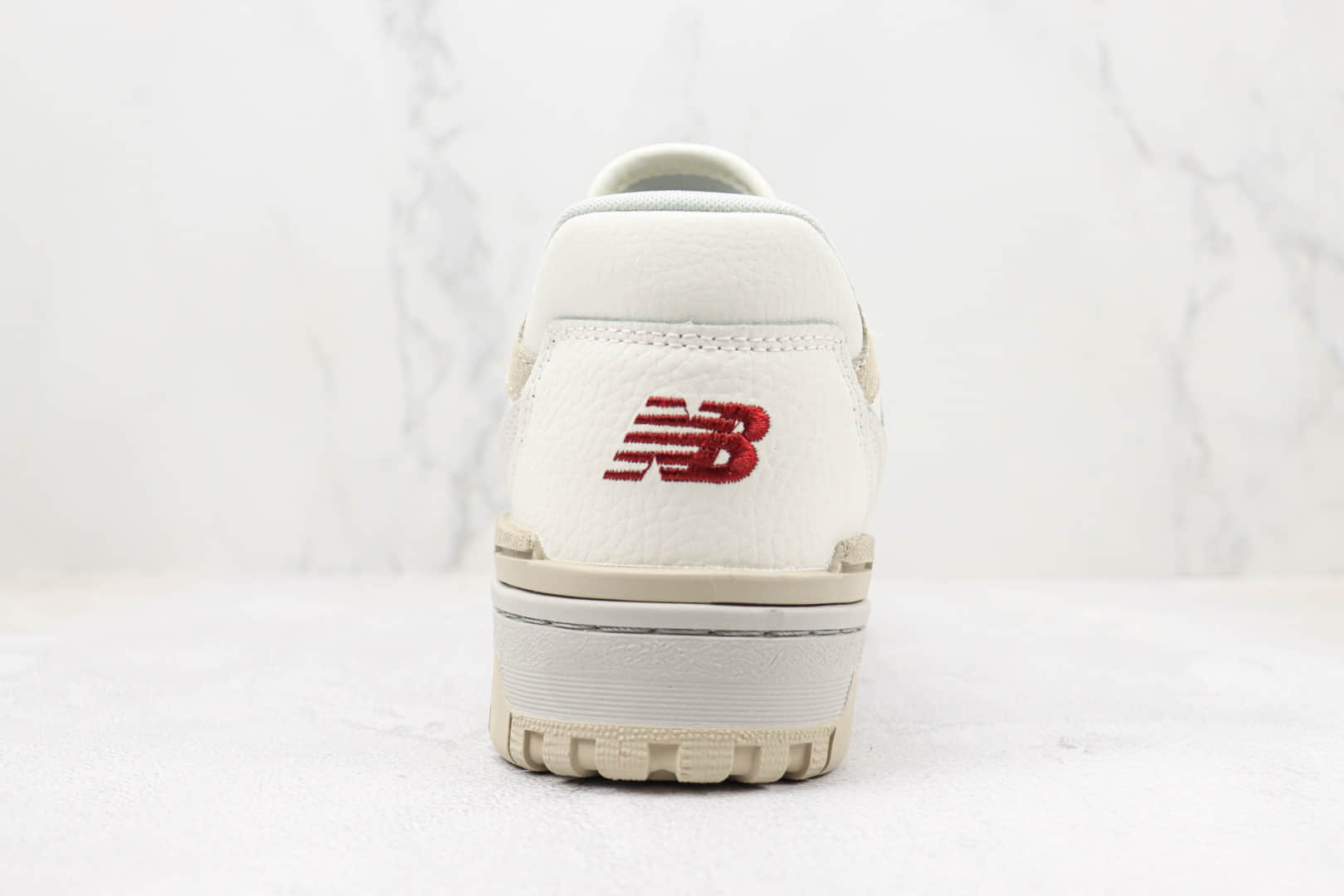 新百伦New Balance 550纯原版本NB550篮球板鞋 莆田新百伦货源 货号：BB550LN1